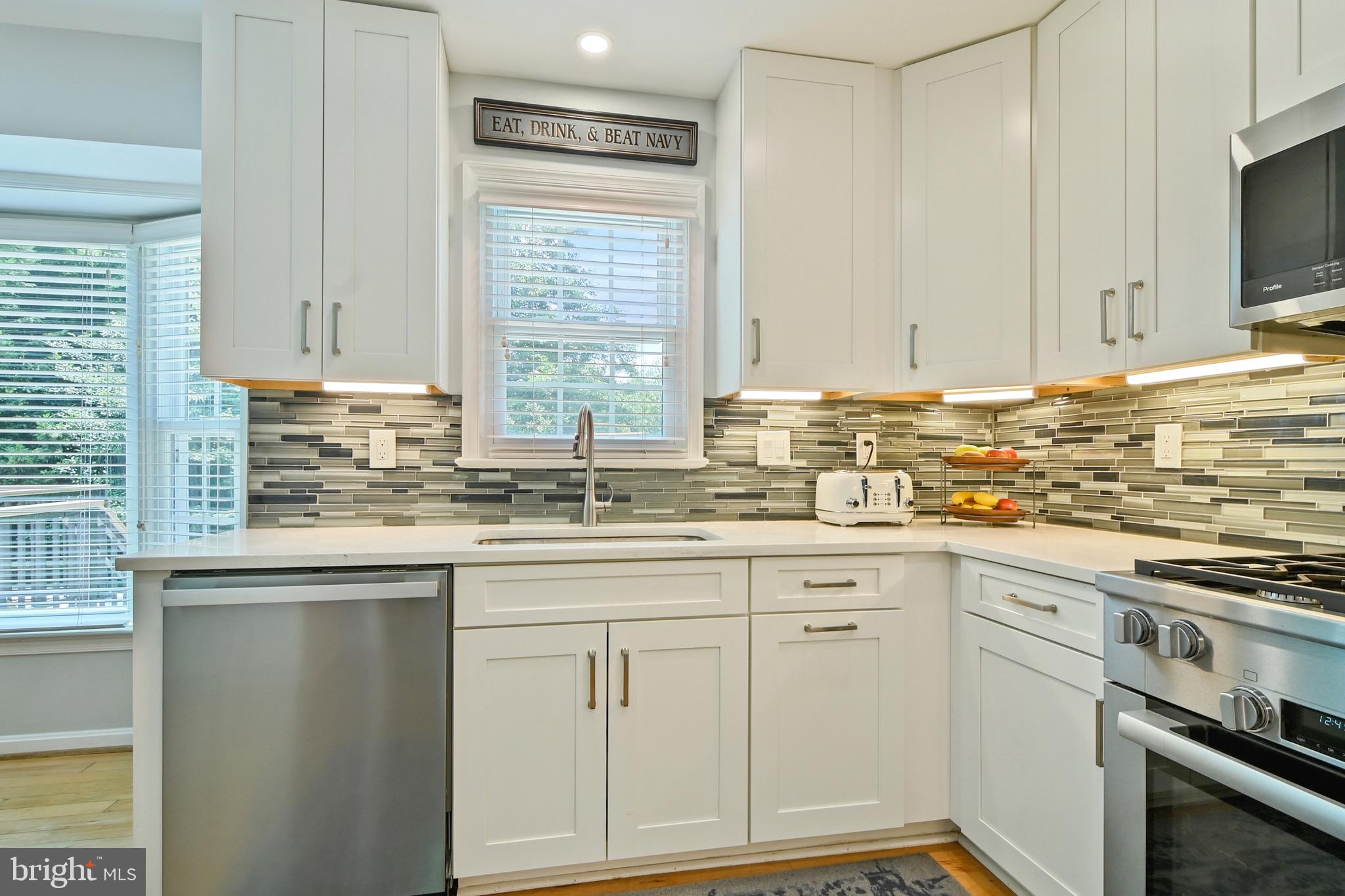 FAIRFAX STATION - Residential