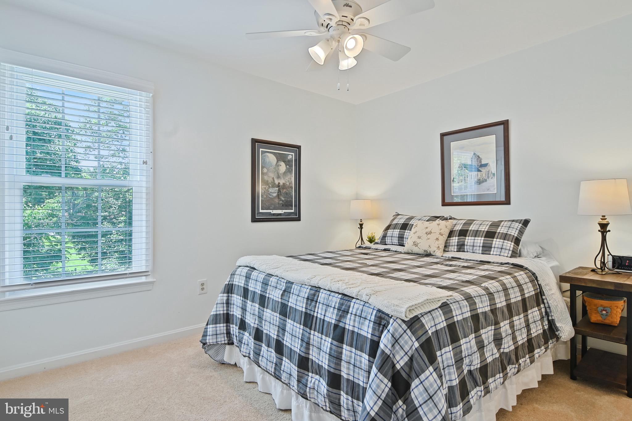 FAIRFAX STATION - Residential