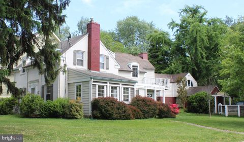 Photo of 5522 Lincoln Street, Bethesda, MD 20817 (MLS # MDMC2130950)