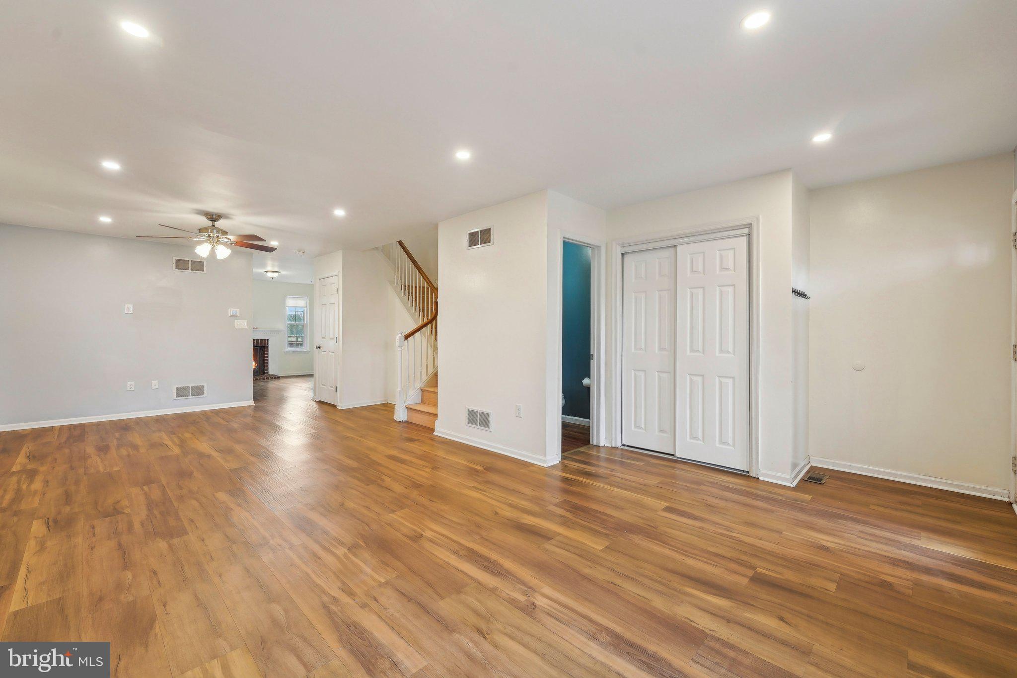 FOX RIDGE - Residential