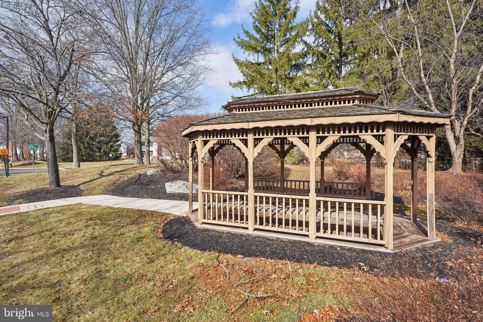 FOX RIDGE - Residential