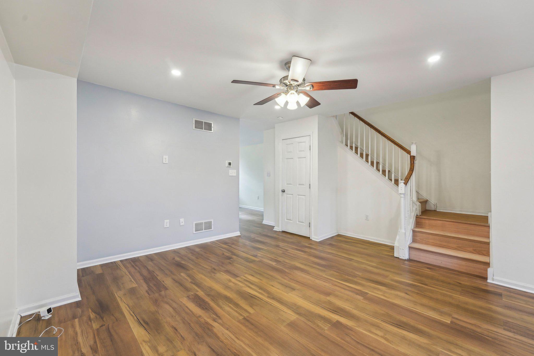 FOX RIDGE - Residential