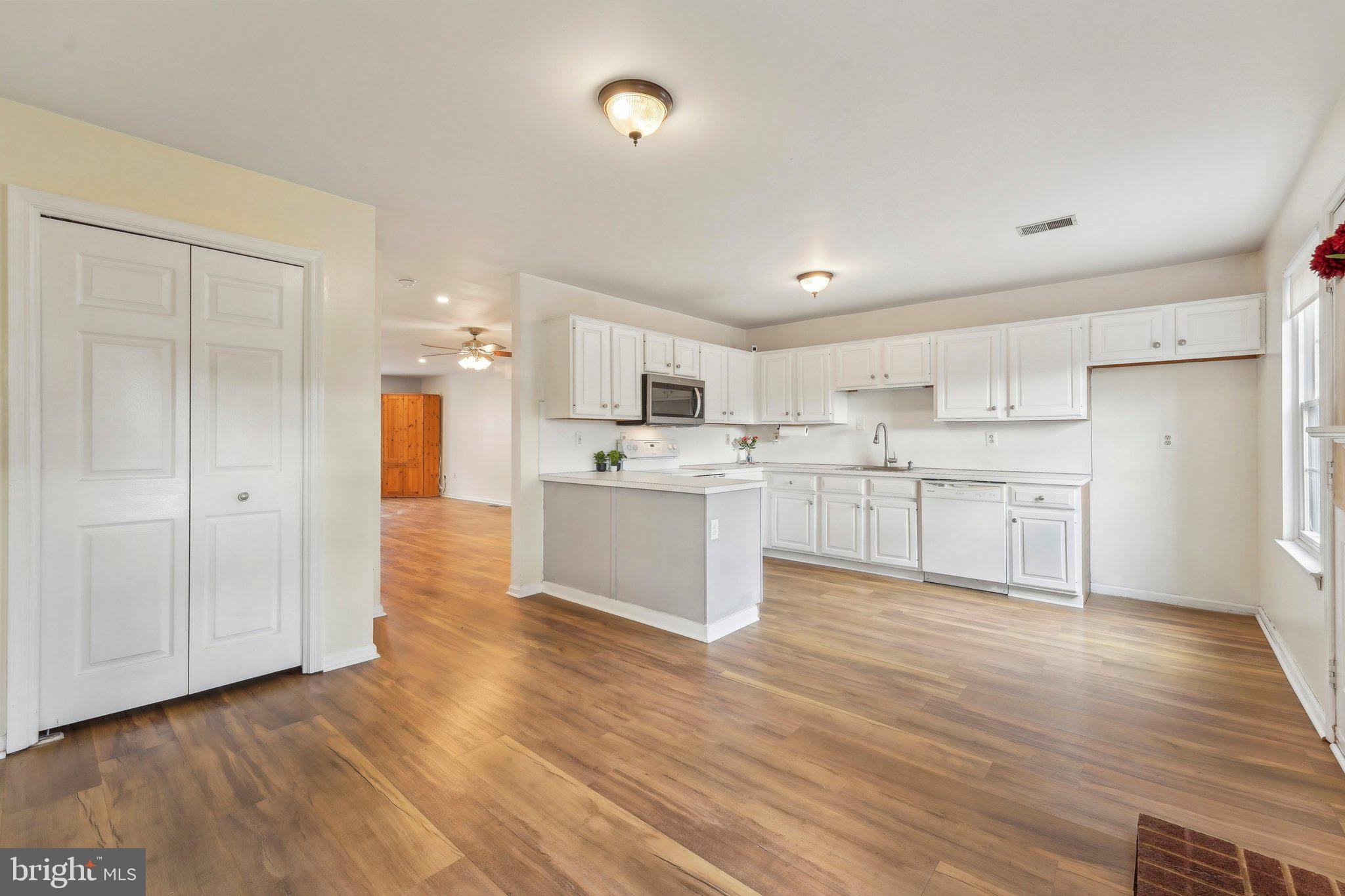 FOX RIDGE - Residential