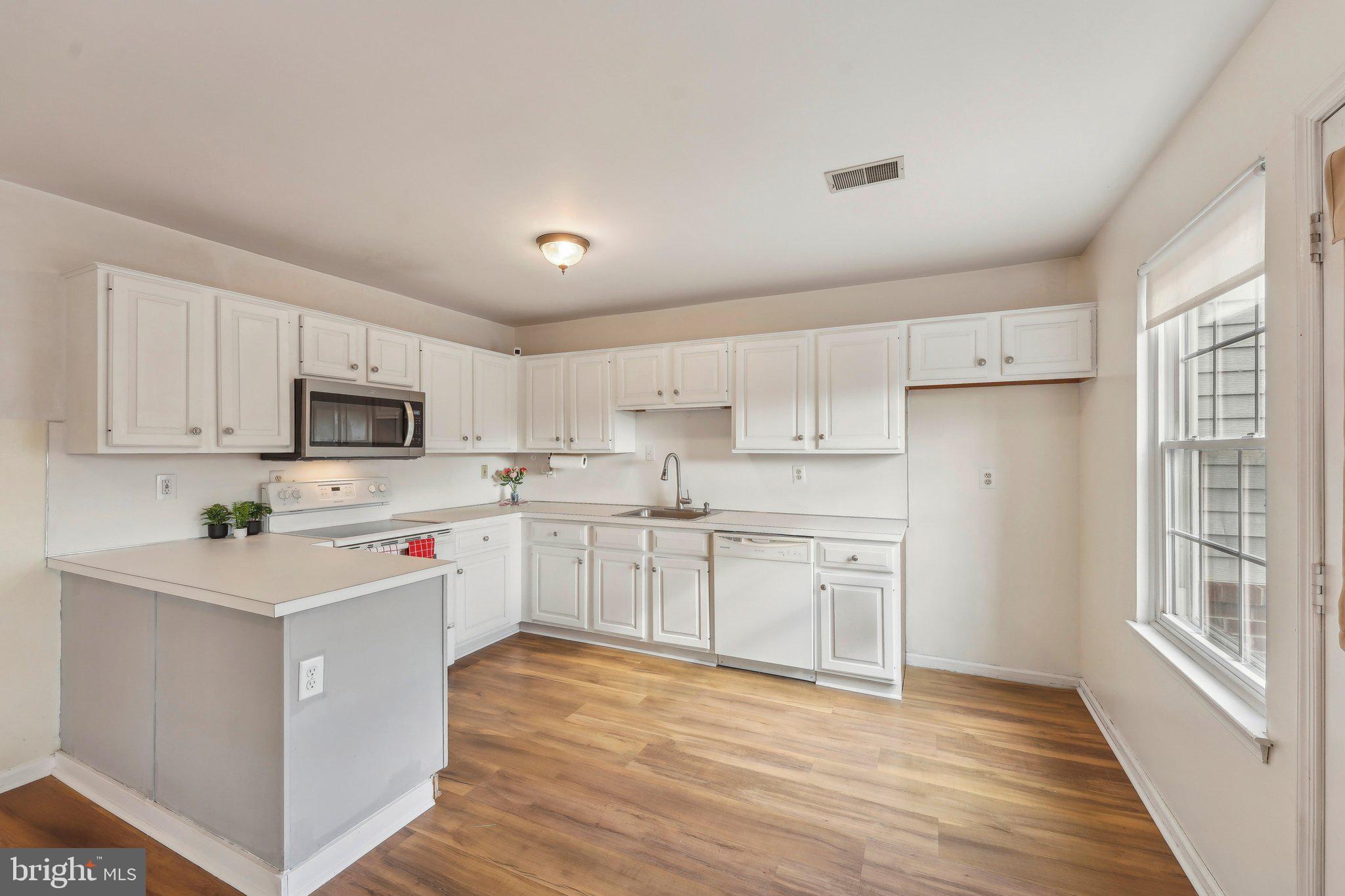 FOX RIDGE - Residential