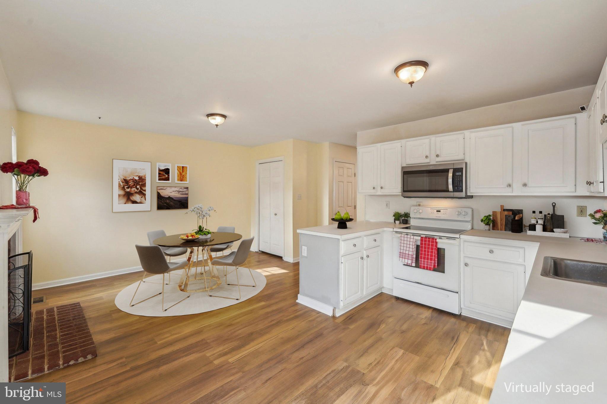 FOX RIDGE - Residential