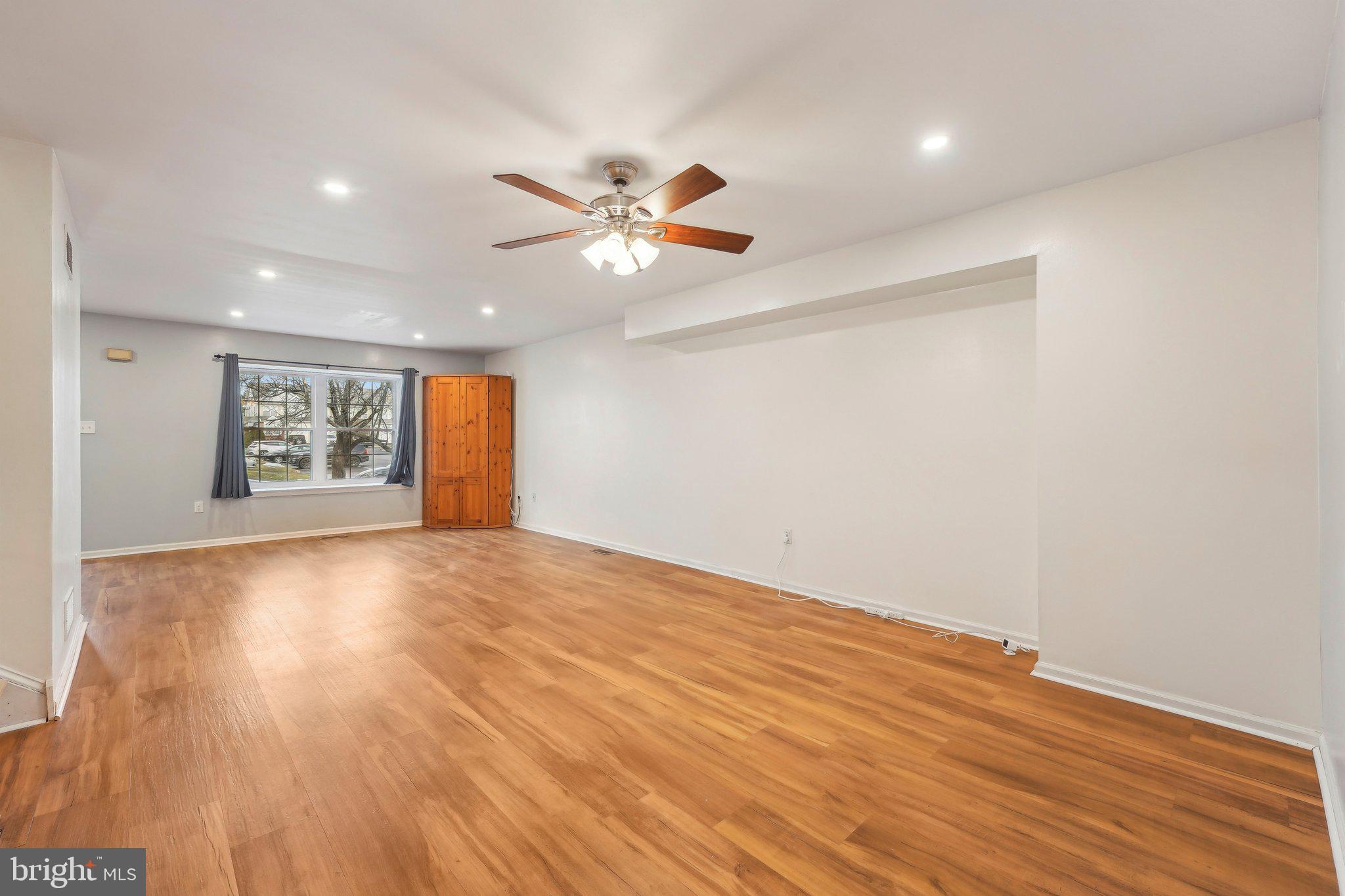 FOX RIDGE - Residential