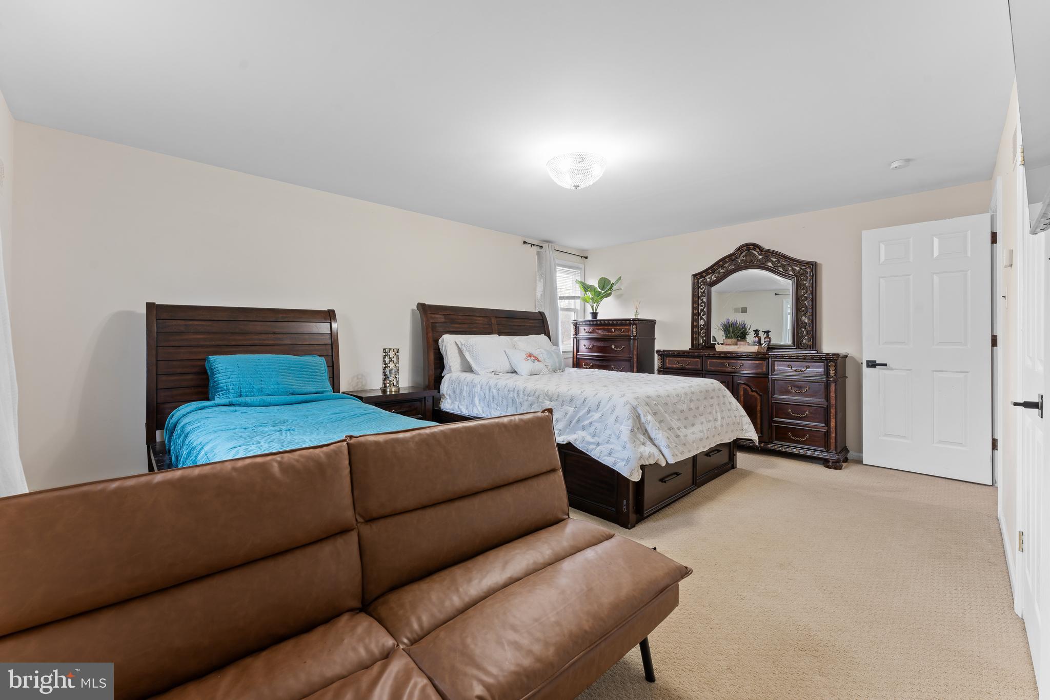 NORRITON WOODS - Residential