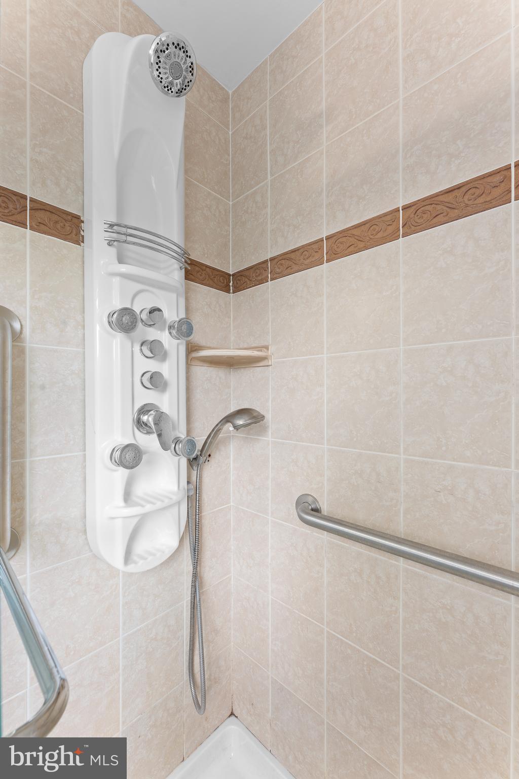 NORRITON WOODS - Residential