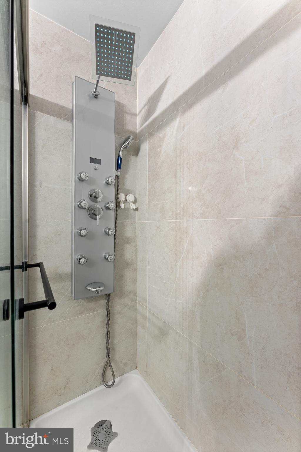 NORRITON WOODS - Residential