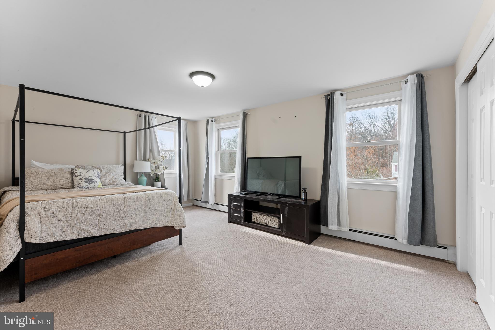 NORRITON WOODS - Residential