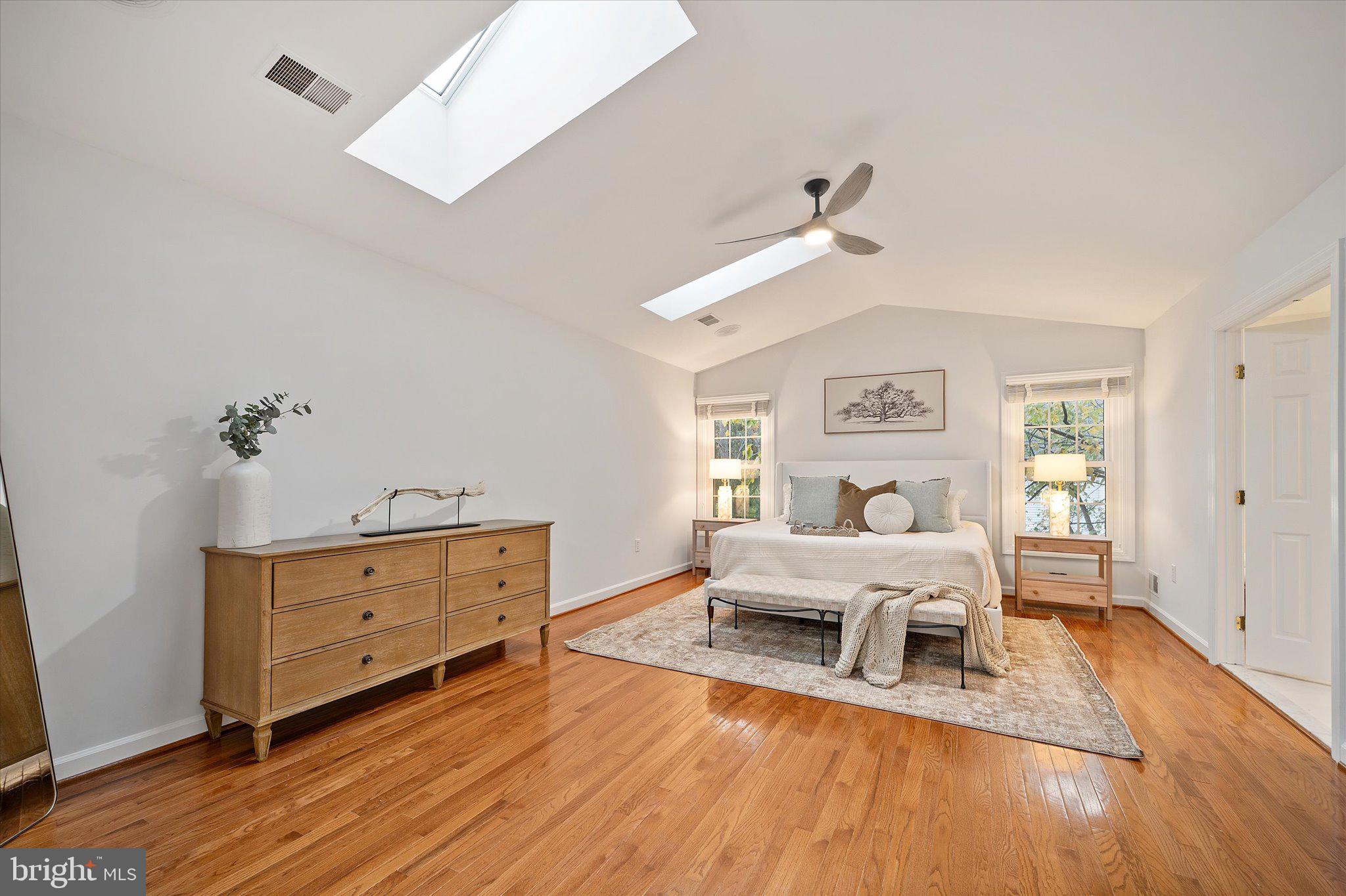 ROCKPOINTE - Residential