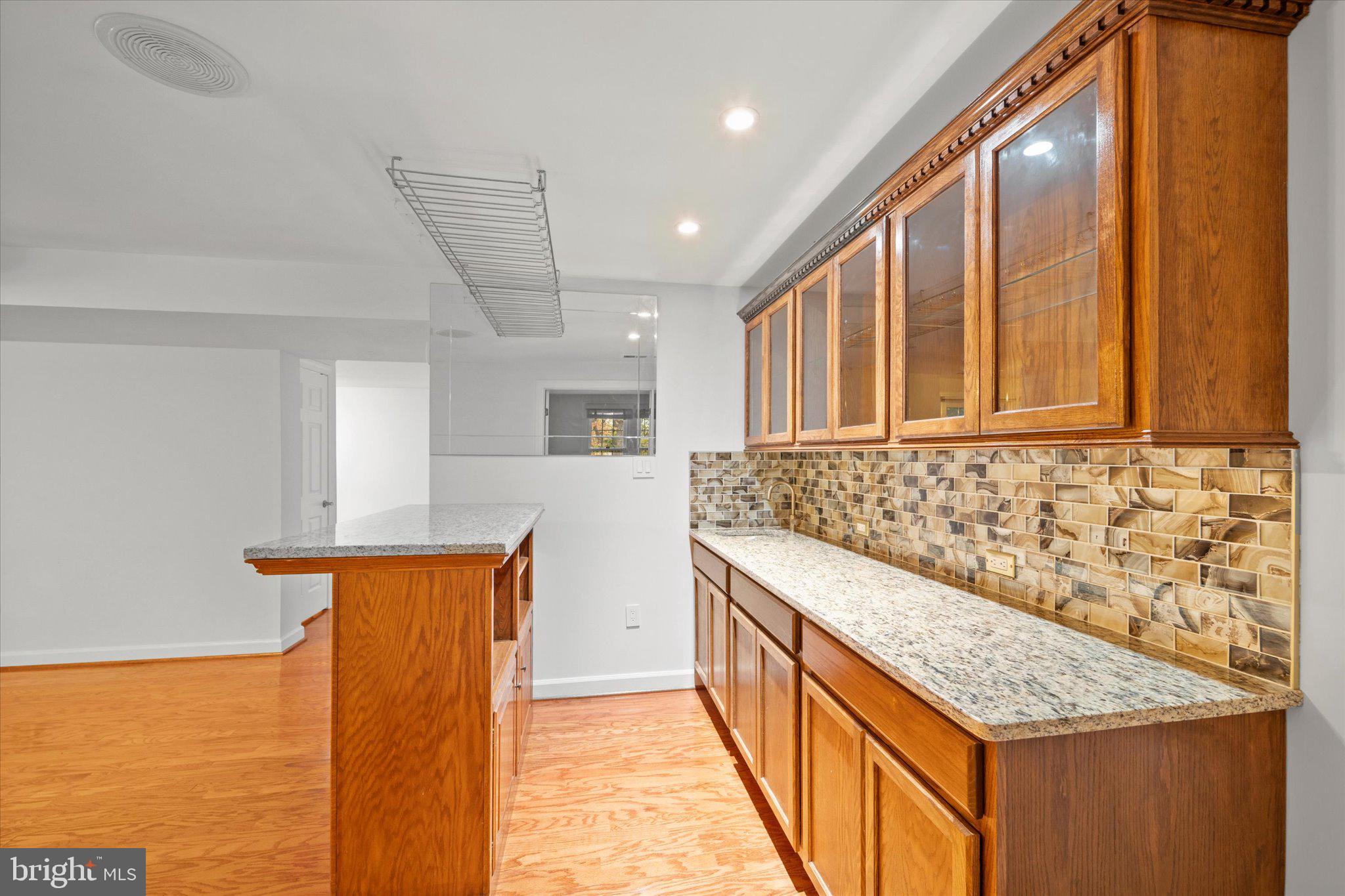 ROCKPOINTE - Residential