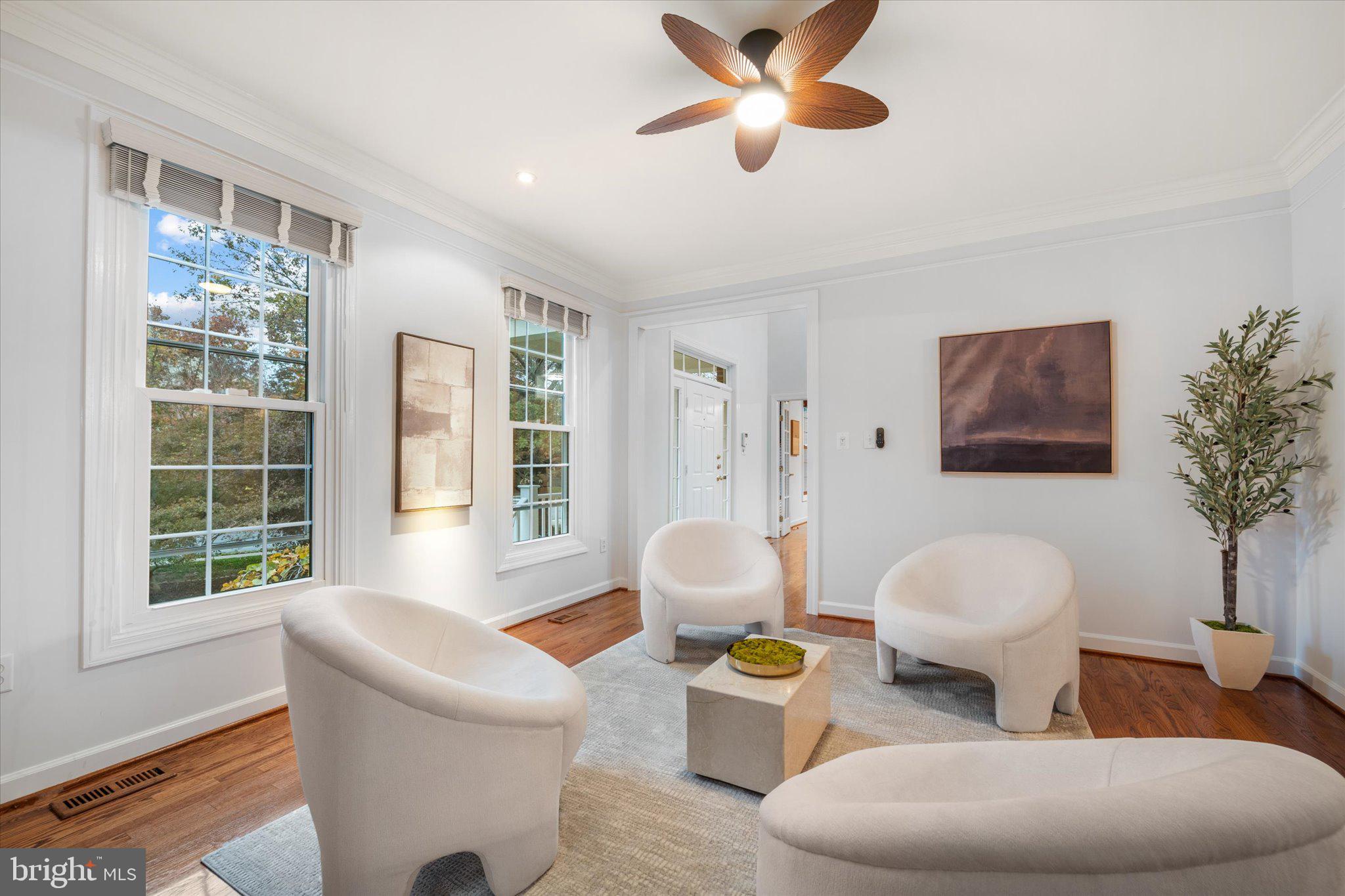 ROCKPOINTE - Residential