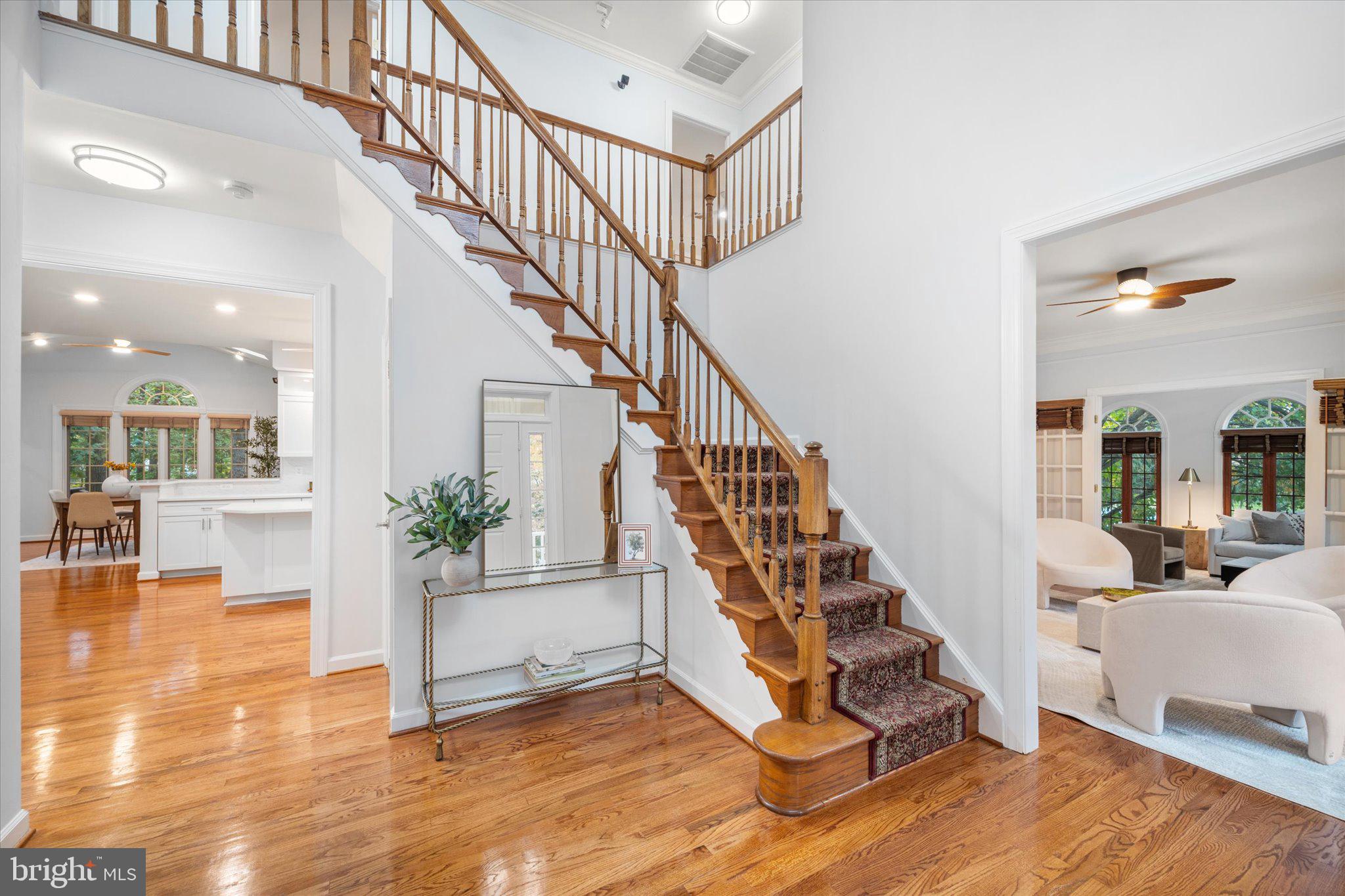 ROCKPOINTE - Residential