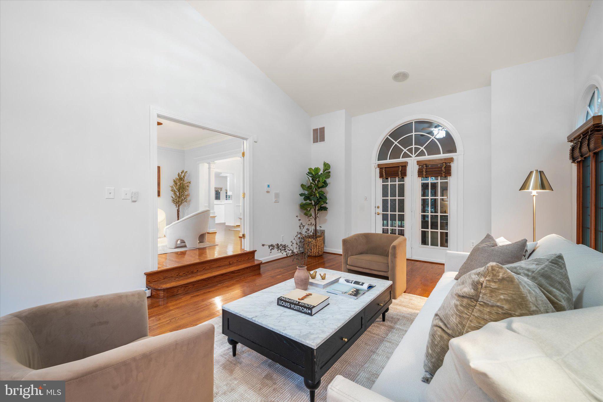 ROCKPOINTE - Residential