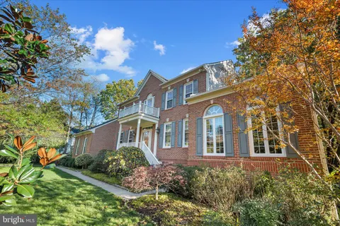 5495 Rockpointe Drive, Clifton, VA MLS: VAFX2276036