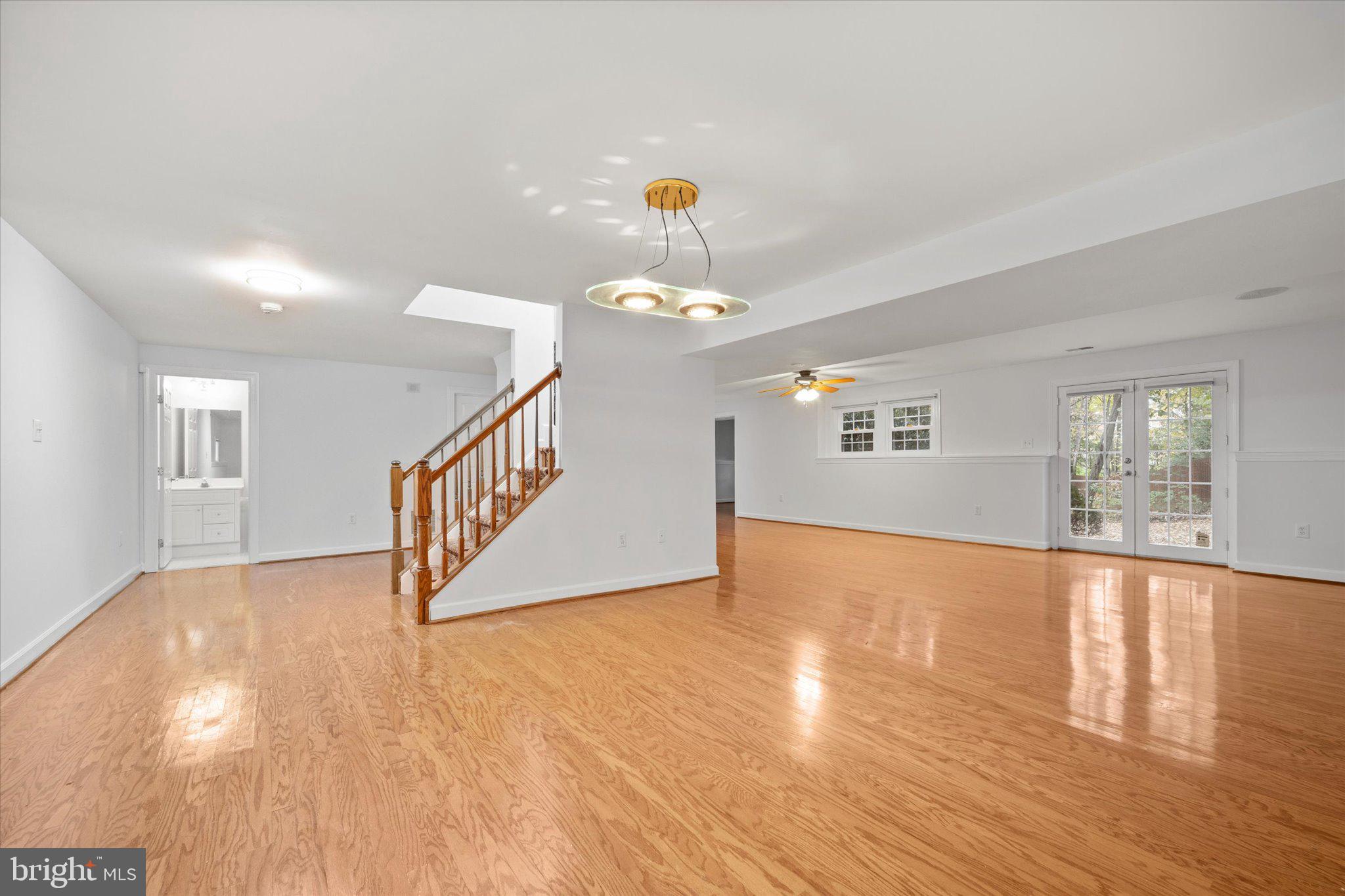 ROCKPOINTE - Residential