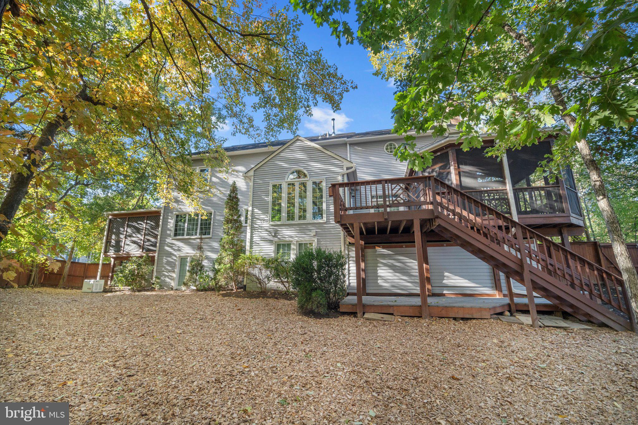 ROCKPOINTE - Residential