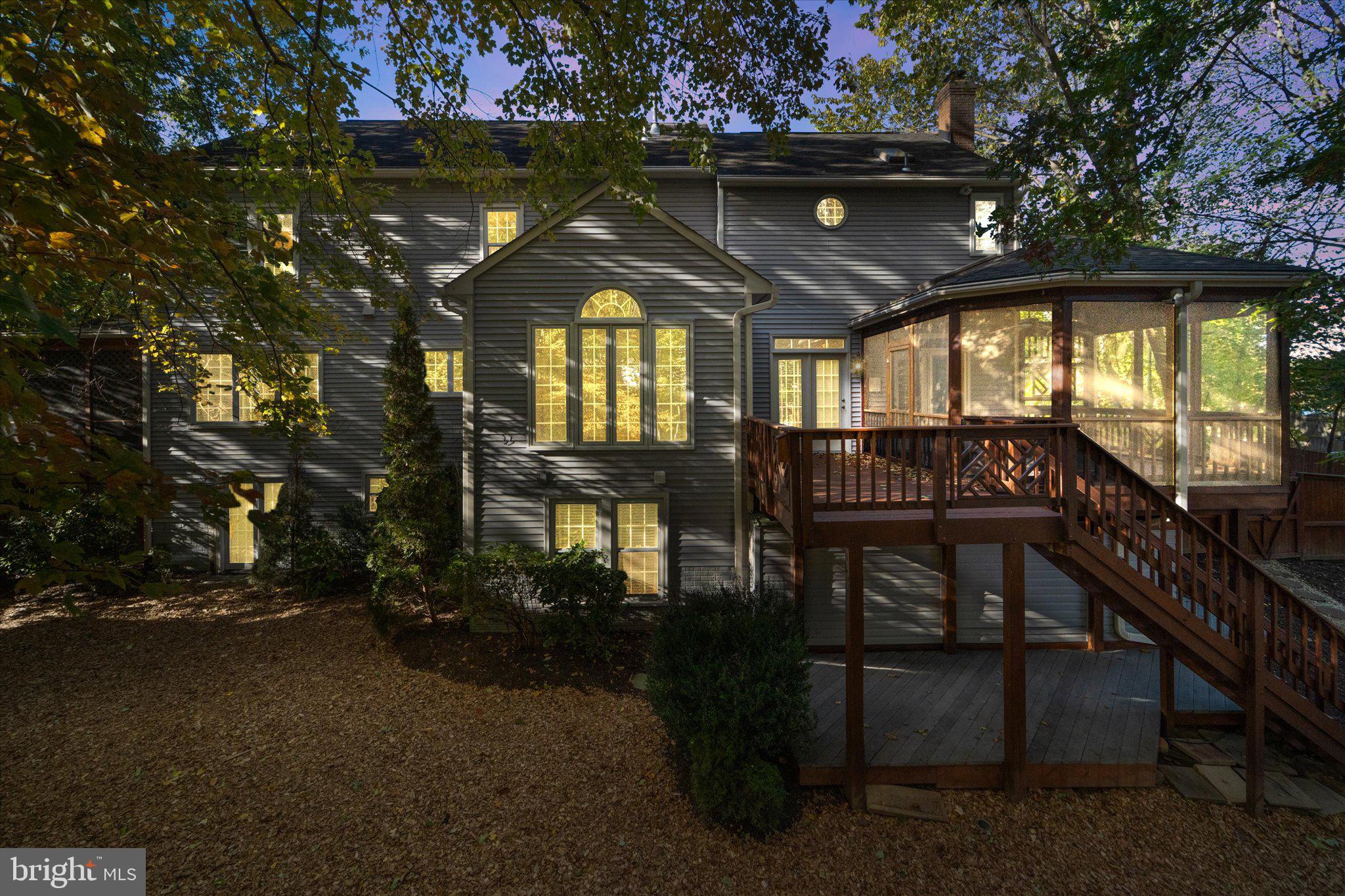 ROCKPOINTE - Residential