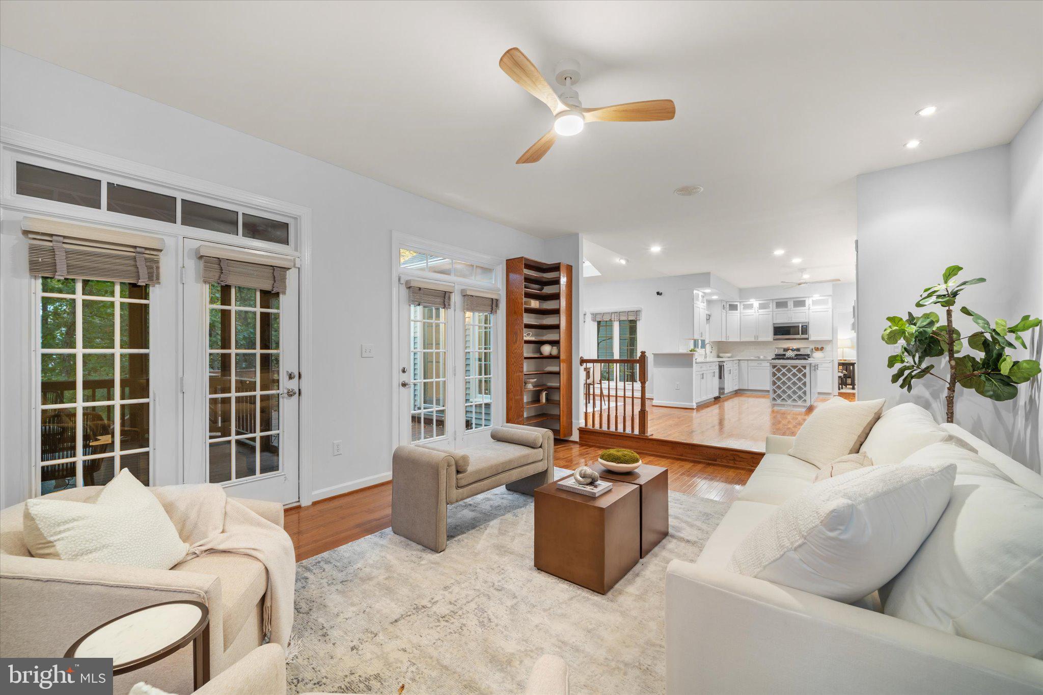 ROCKPOINTE - Residential