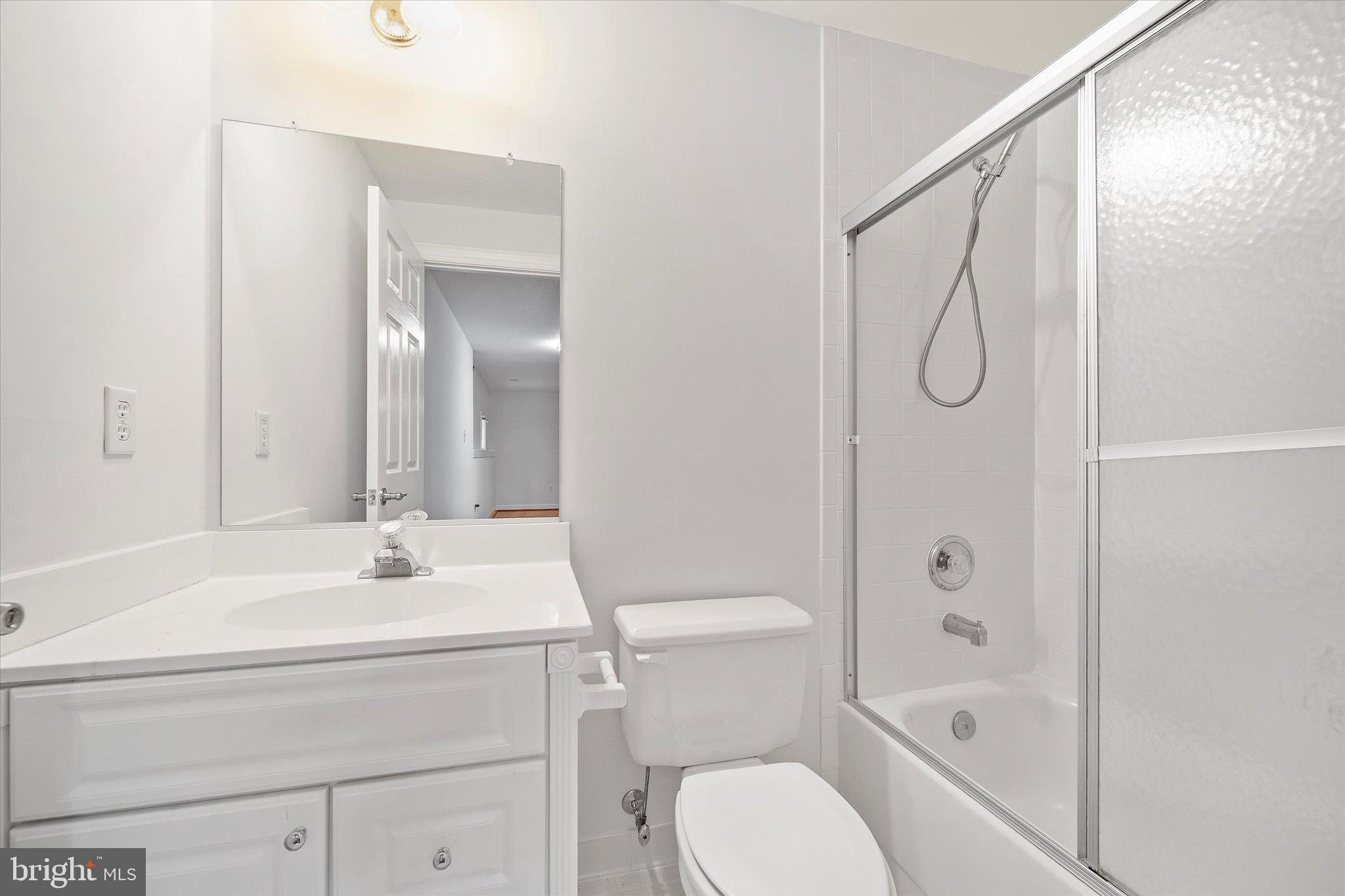 ROCKPOINTE - Residential