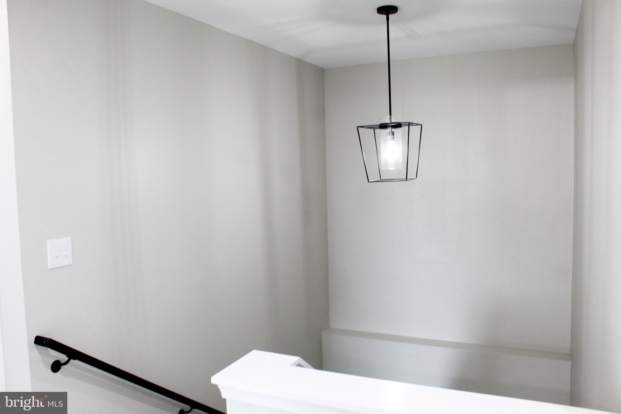 GRAY MANOR - Residential