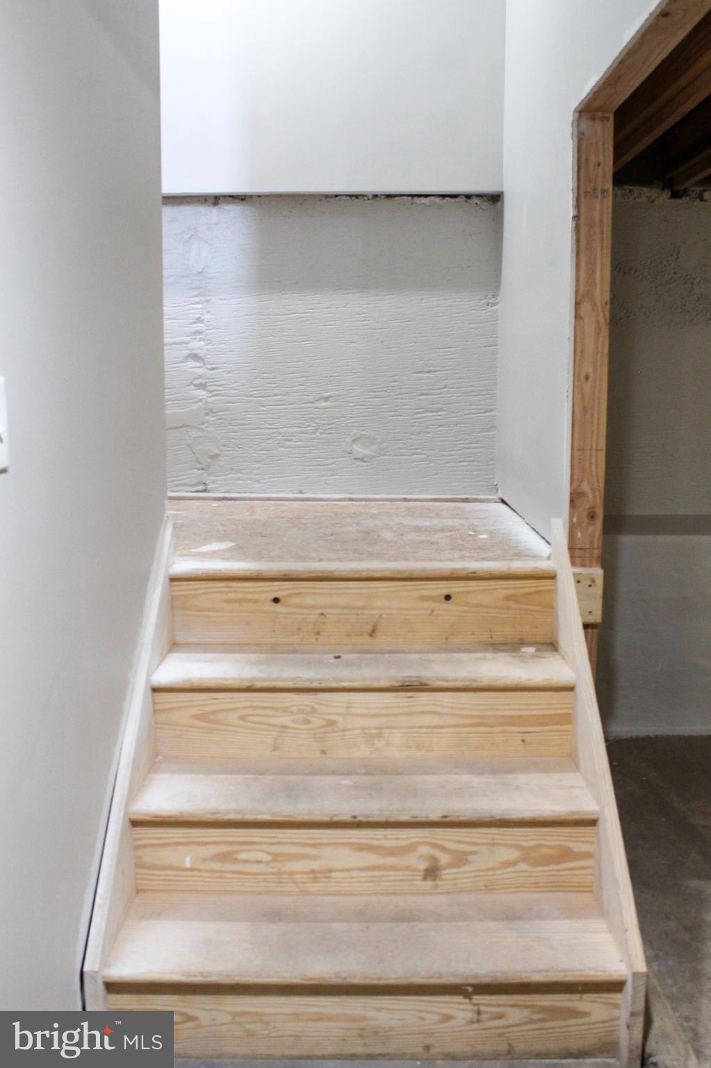 GRAY MANOR - Residential