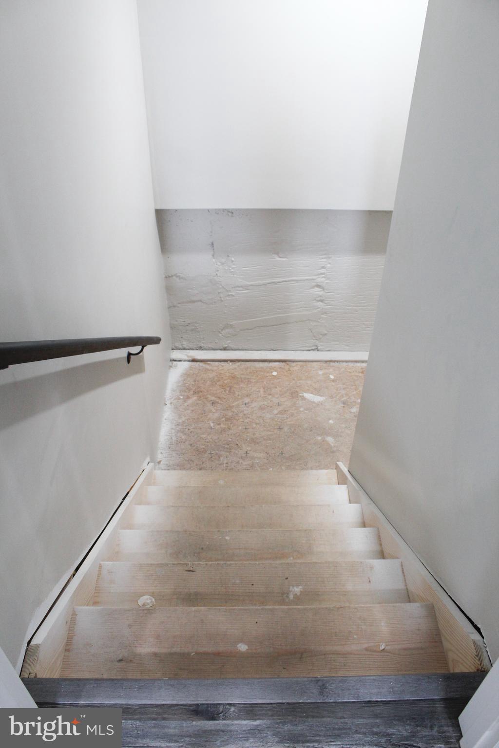 GRAY MANOR - Residential