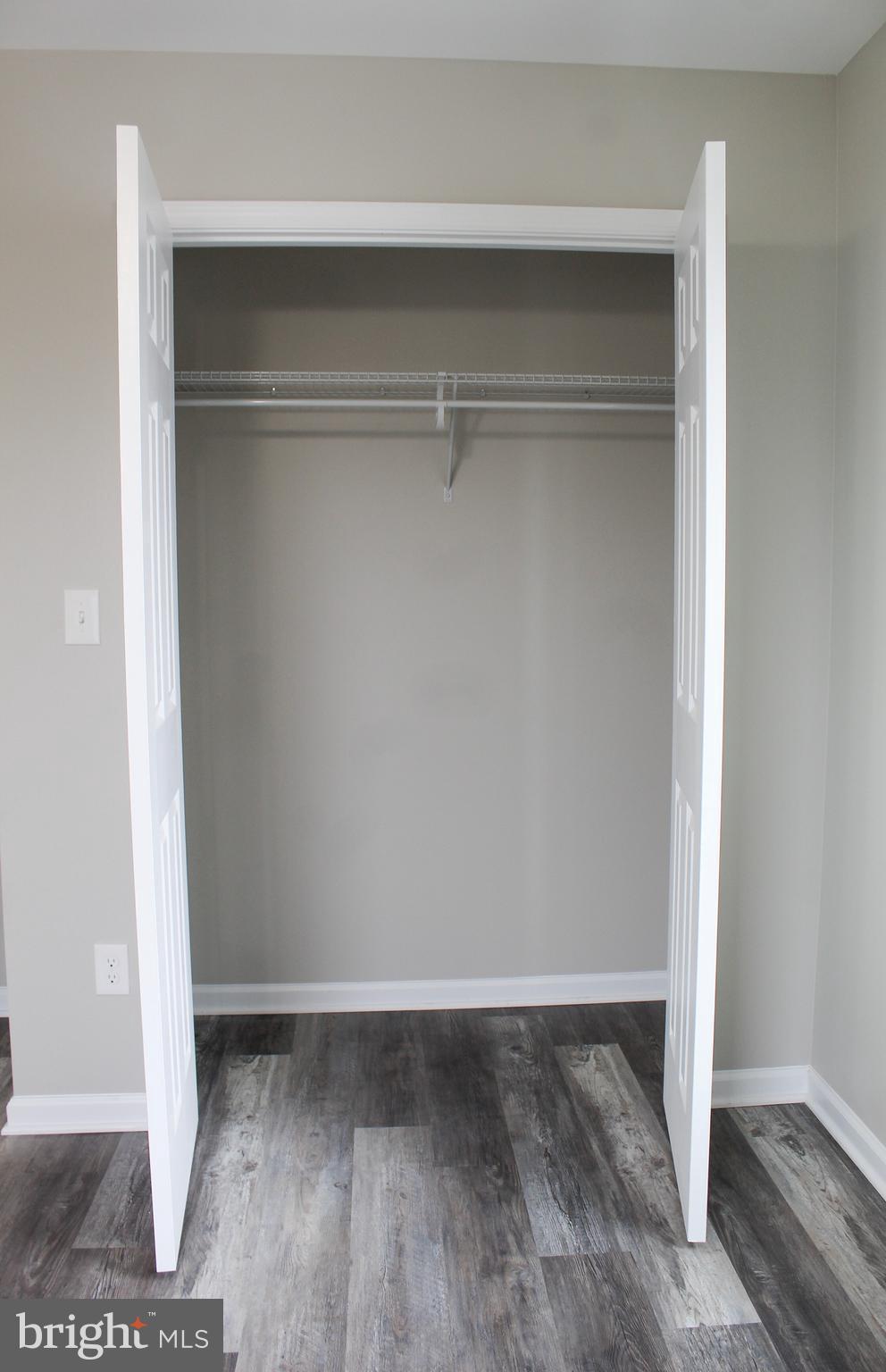 GRAY MANOR - Residential