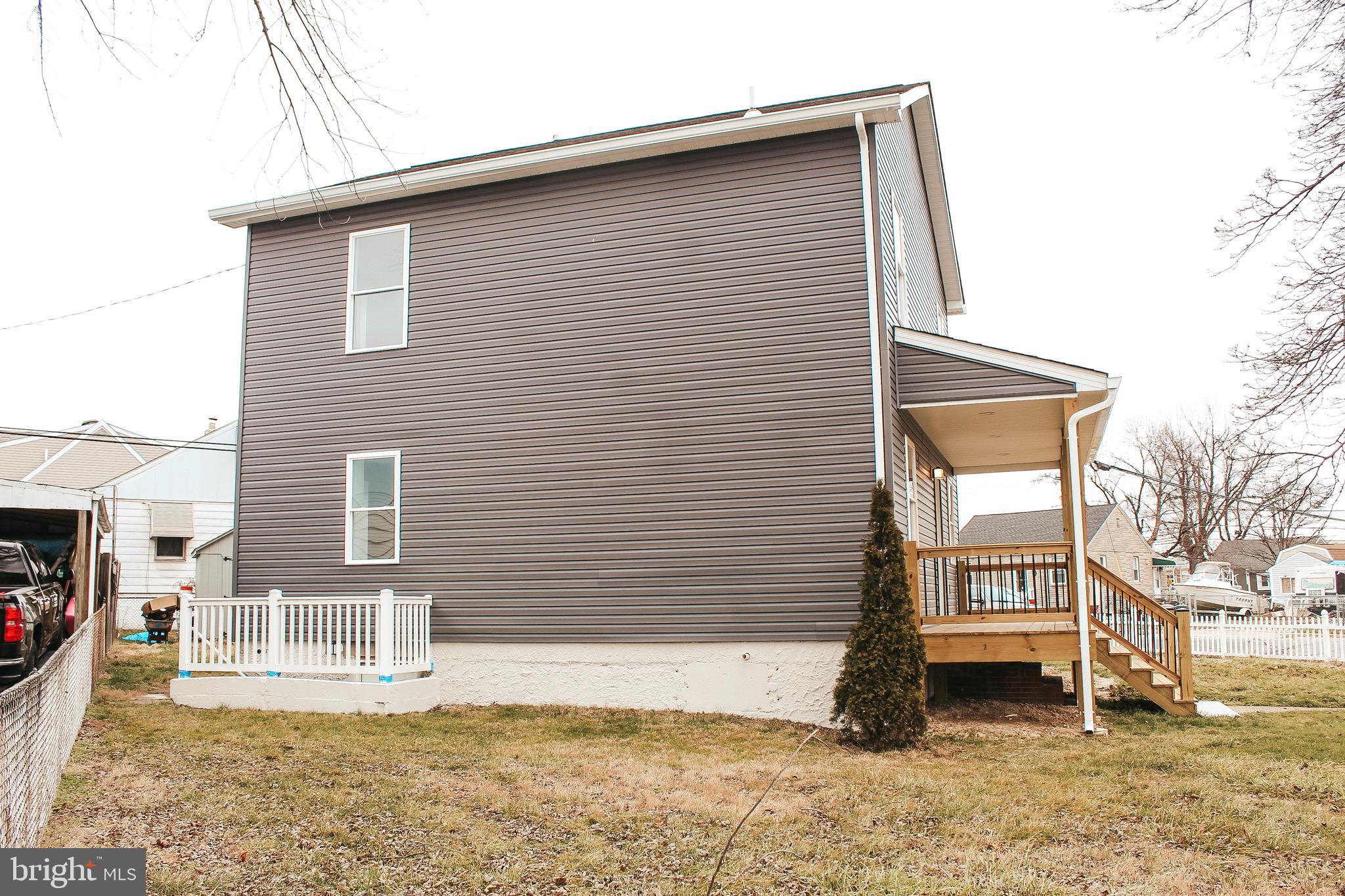 GRAY MANOR - Residential