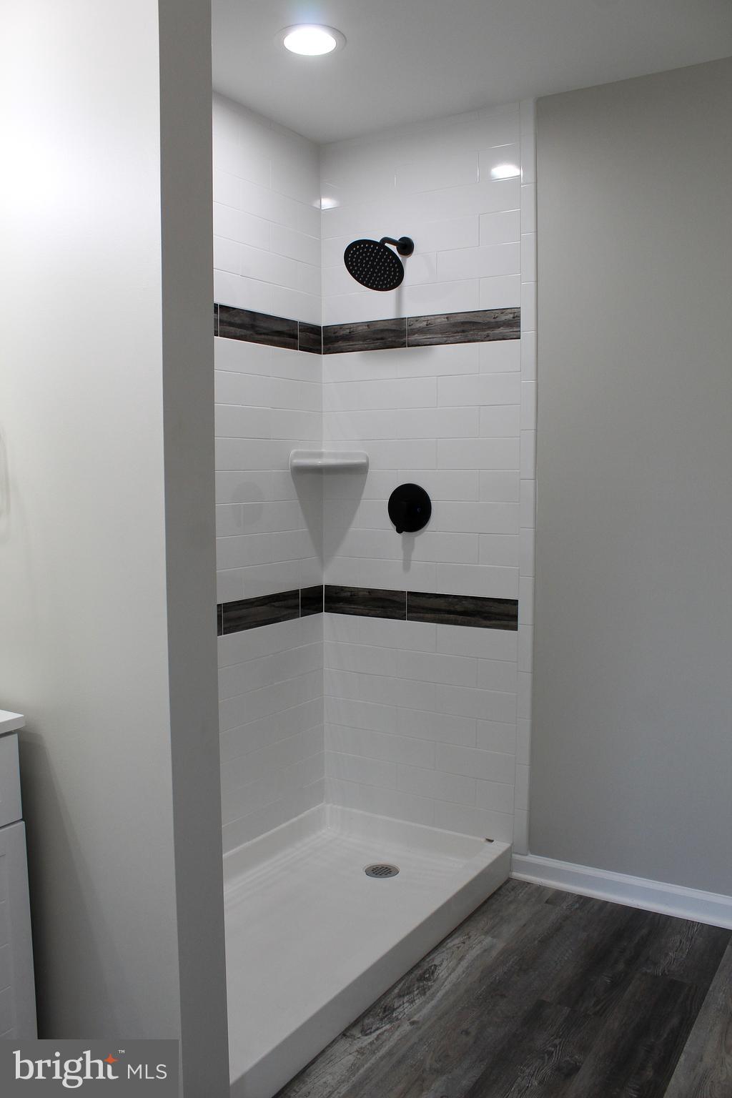 GRAY MANOR - Residential