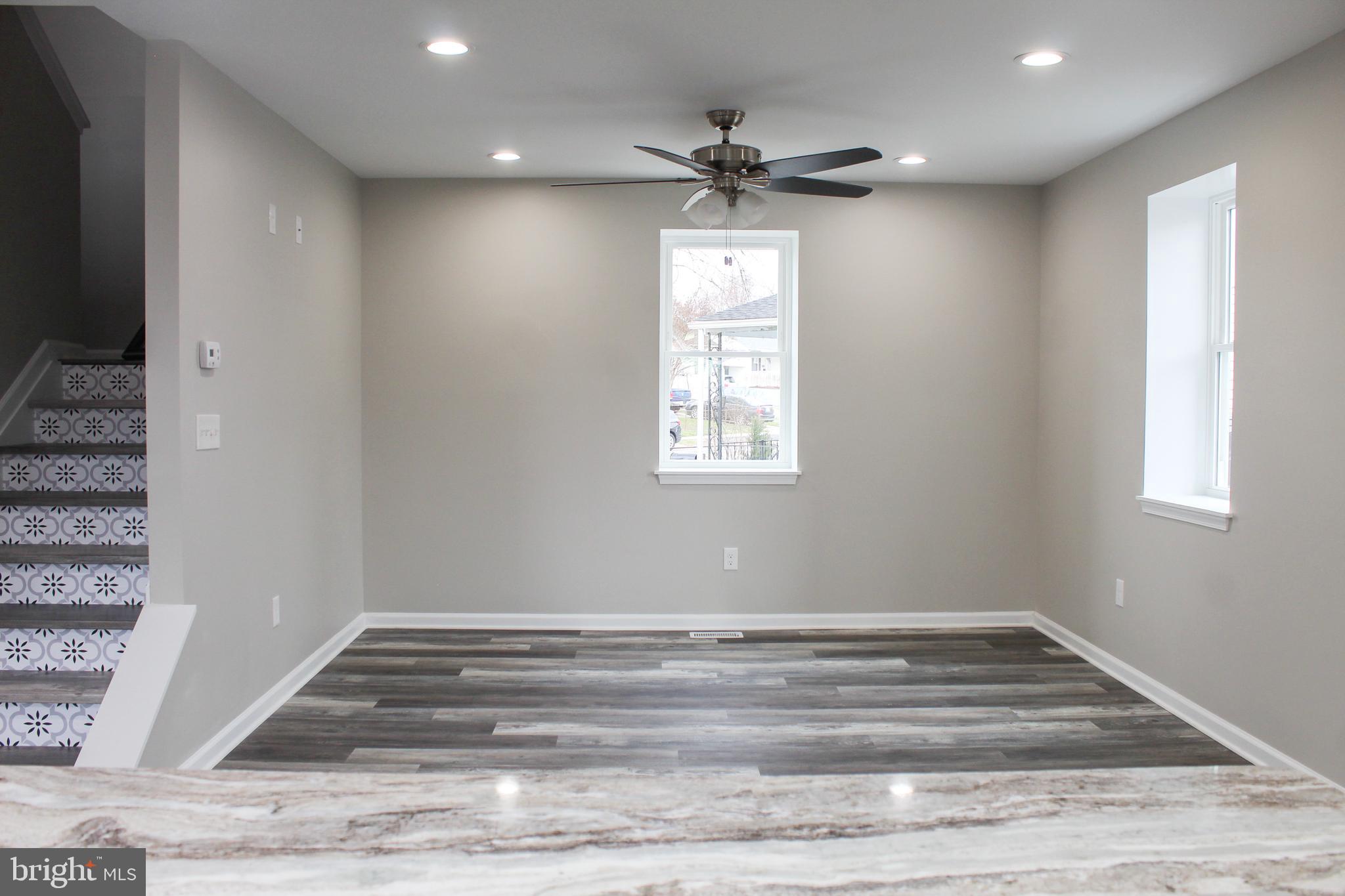 GRAY MANOR - Residential