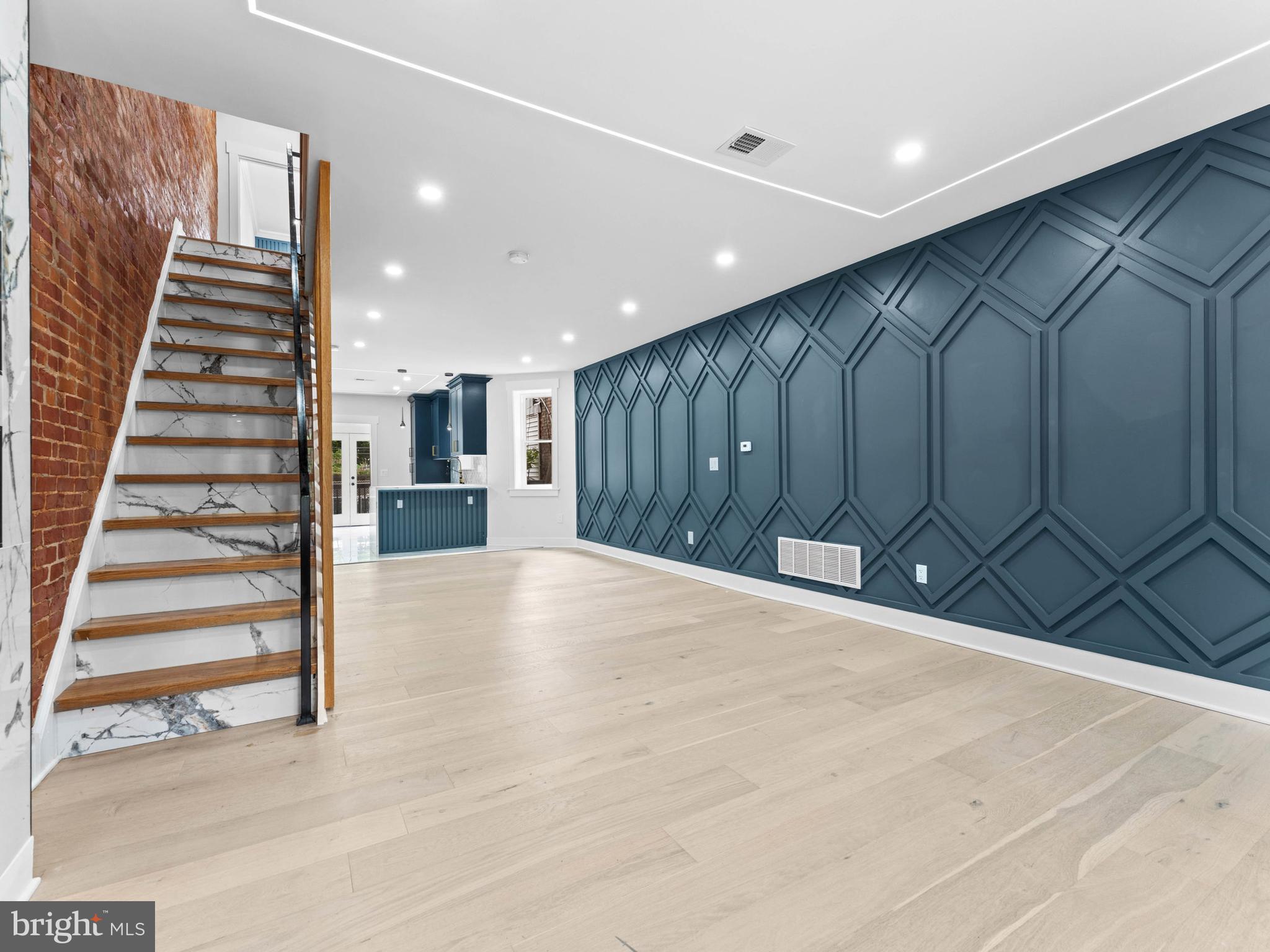 WEST PHILADELPHIA - Residential