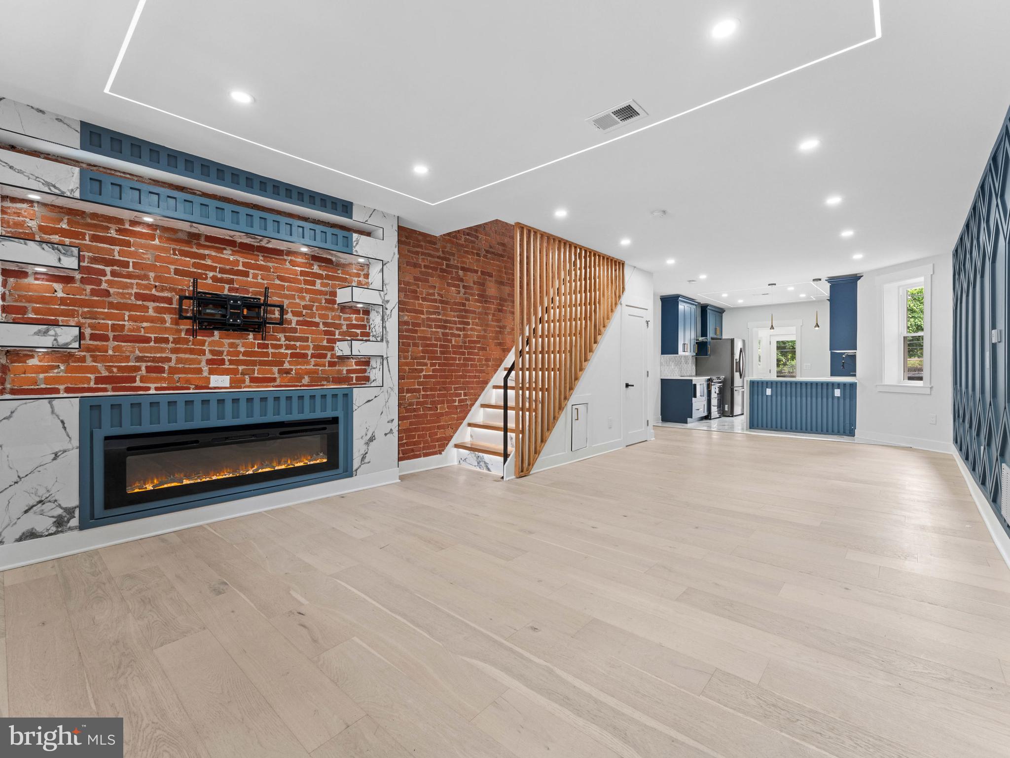 WEST PHILADELPHIA - Residential