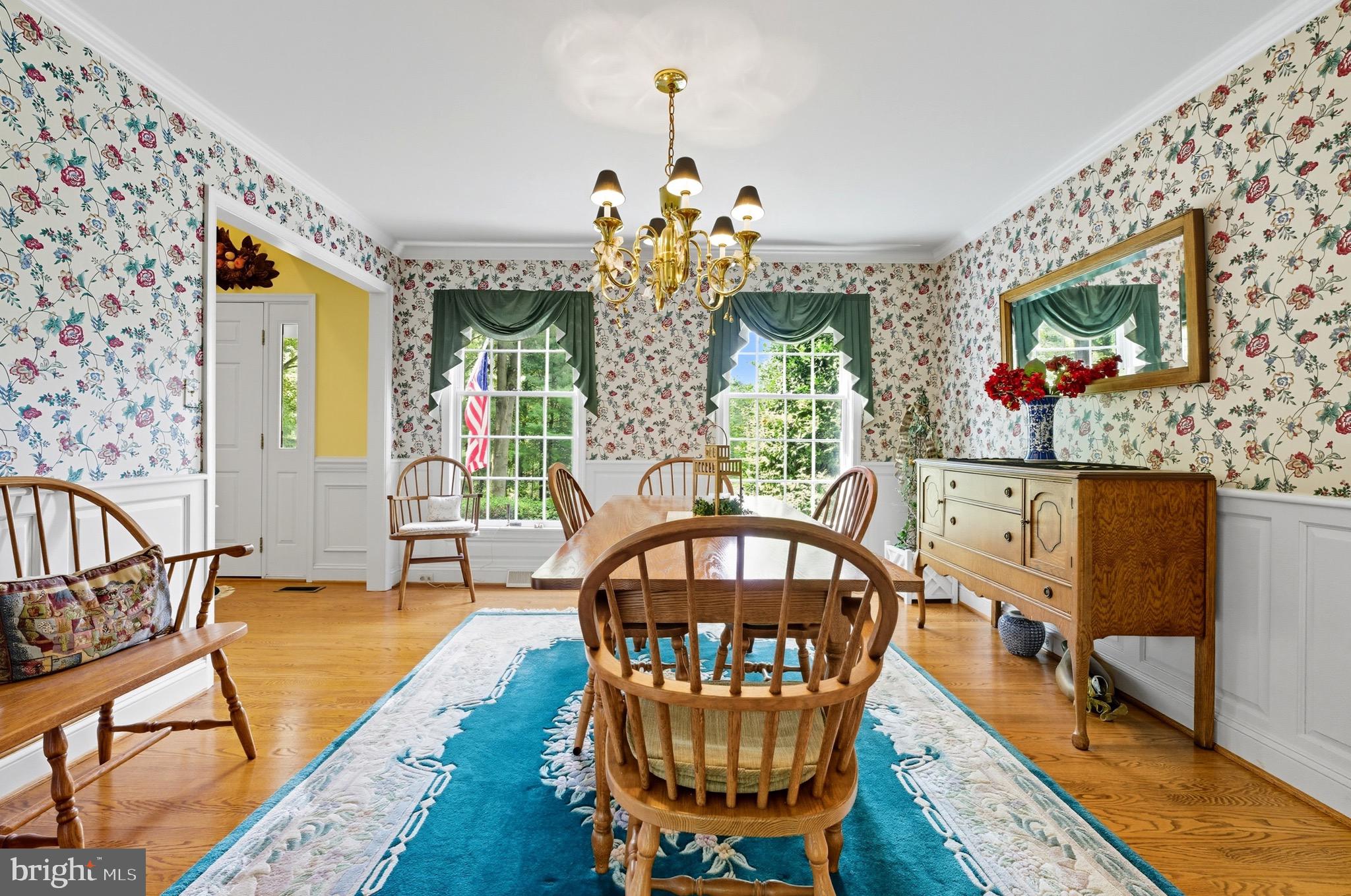 ORCHARD LAKES - Residential