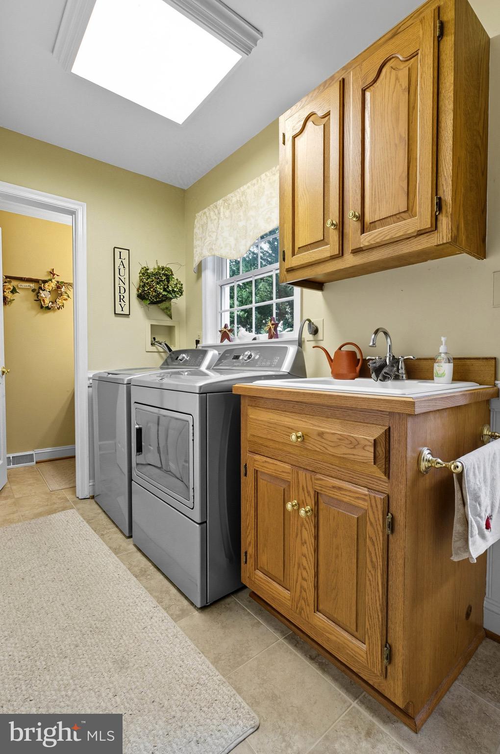 ORCHARD LAKES - Residential