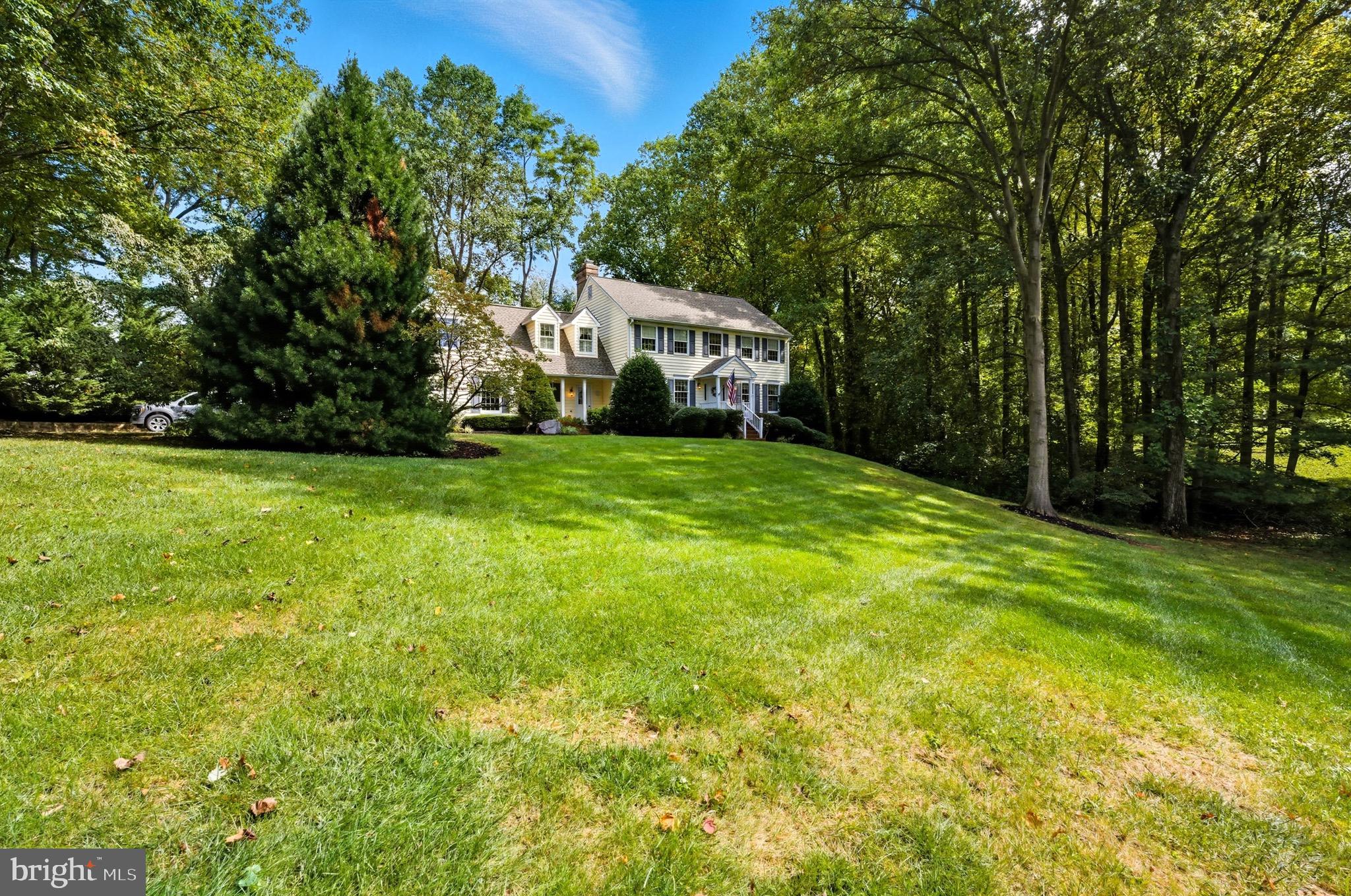 ORCHARD LAKES - Residential