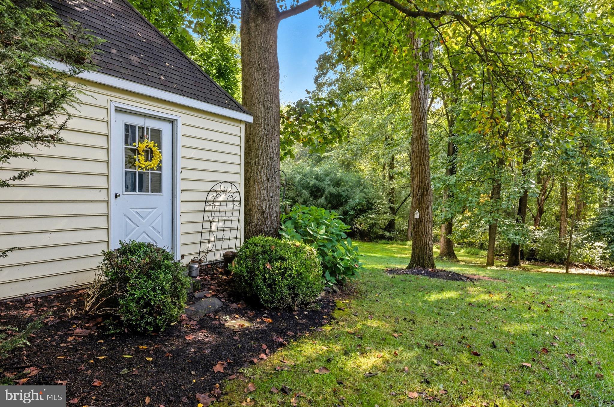 ORCHARD LAKES - Residential