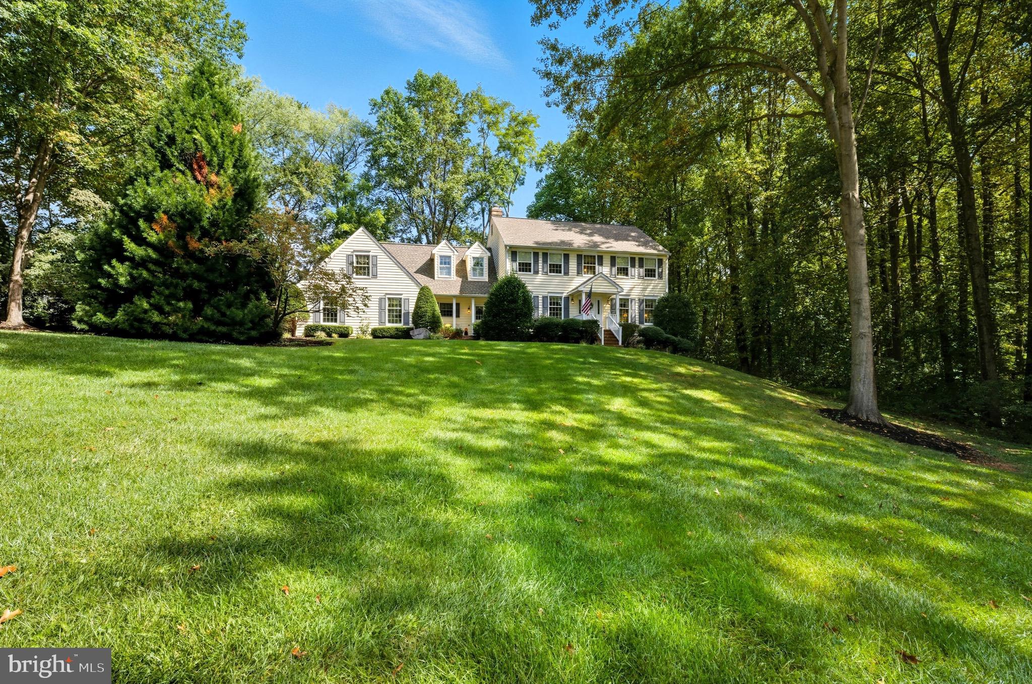 ORCHARD LAKES - Residential