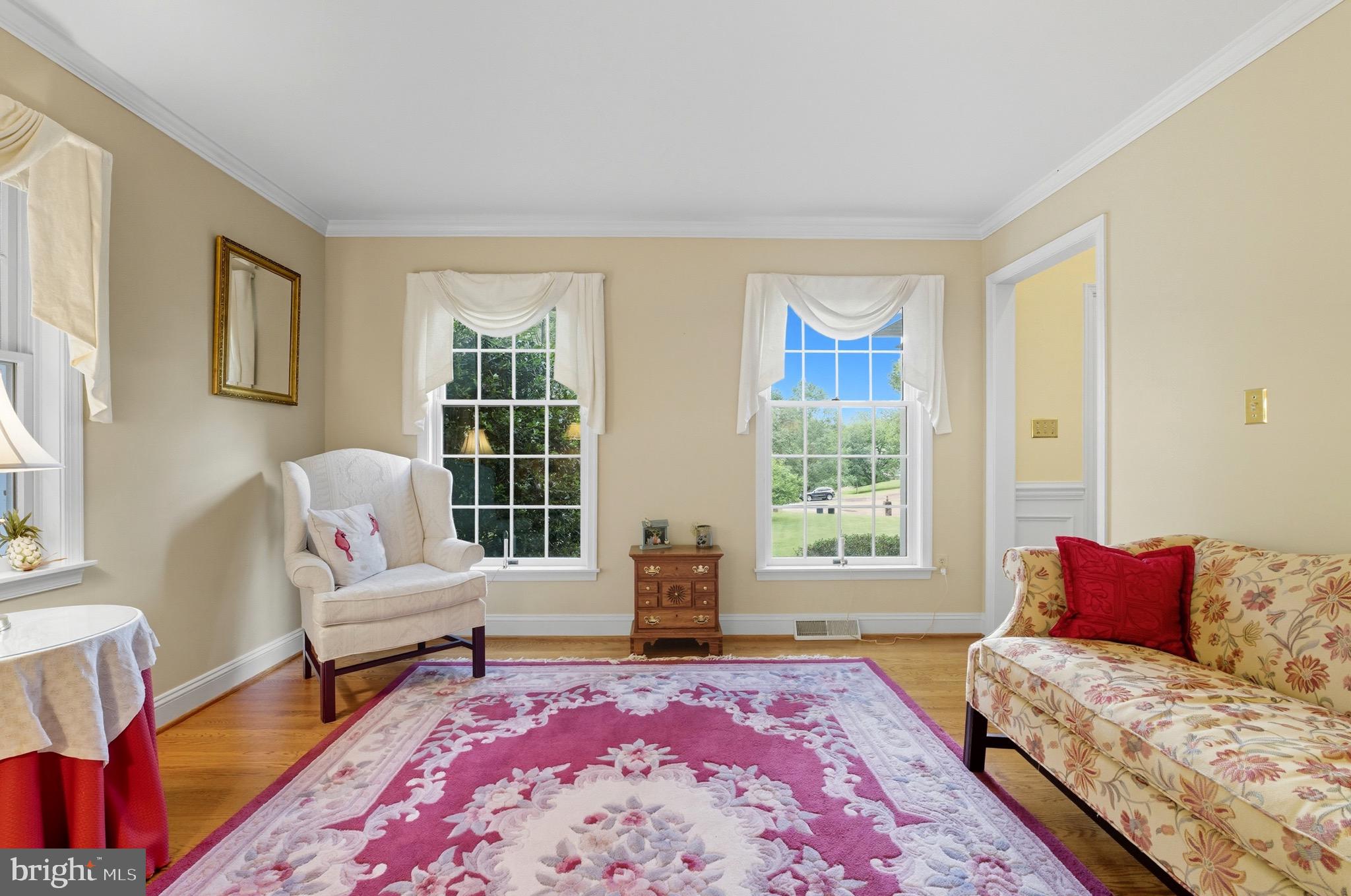 ORCHARD LAKES - Residential