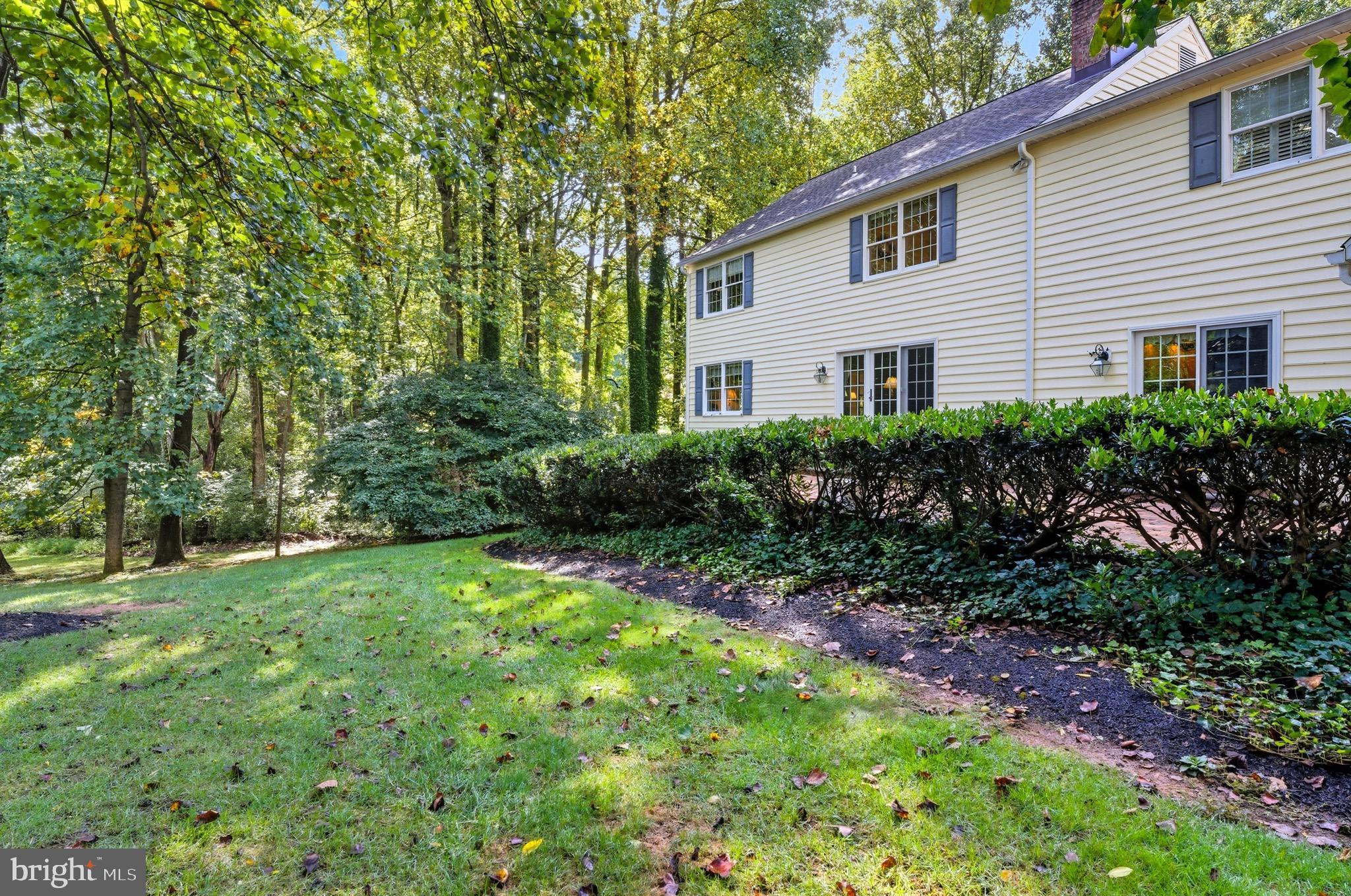 ORCHARD LAKES - Residential