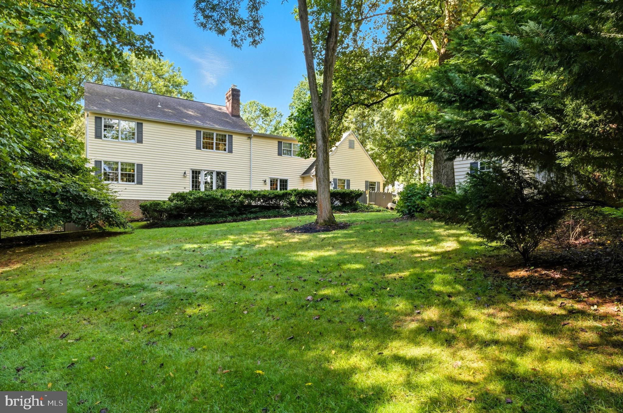 ORCHARD LAKES - Residential