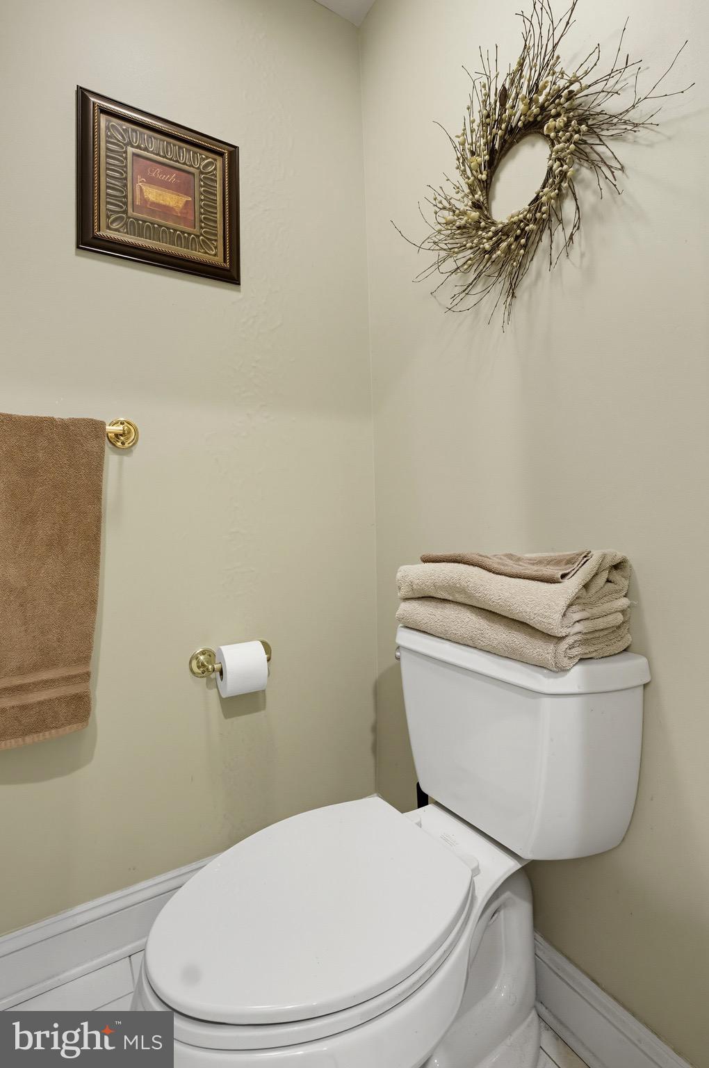 ORCHARD LAKES - Residential