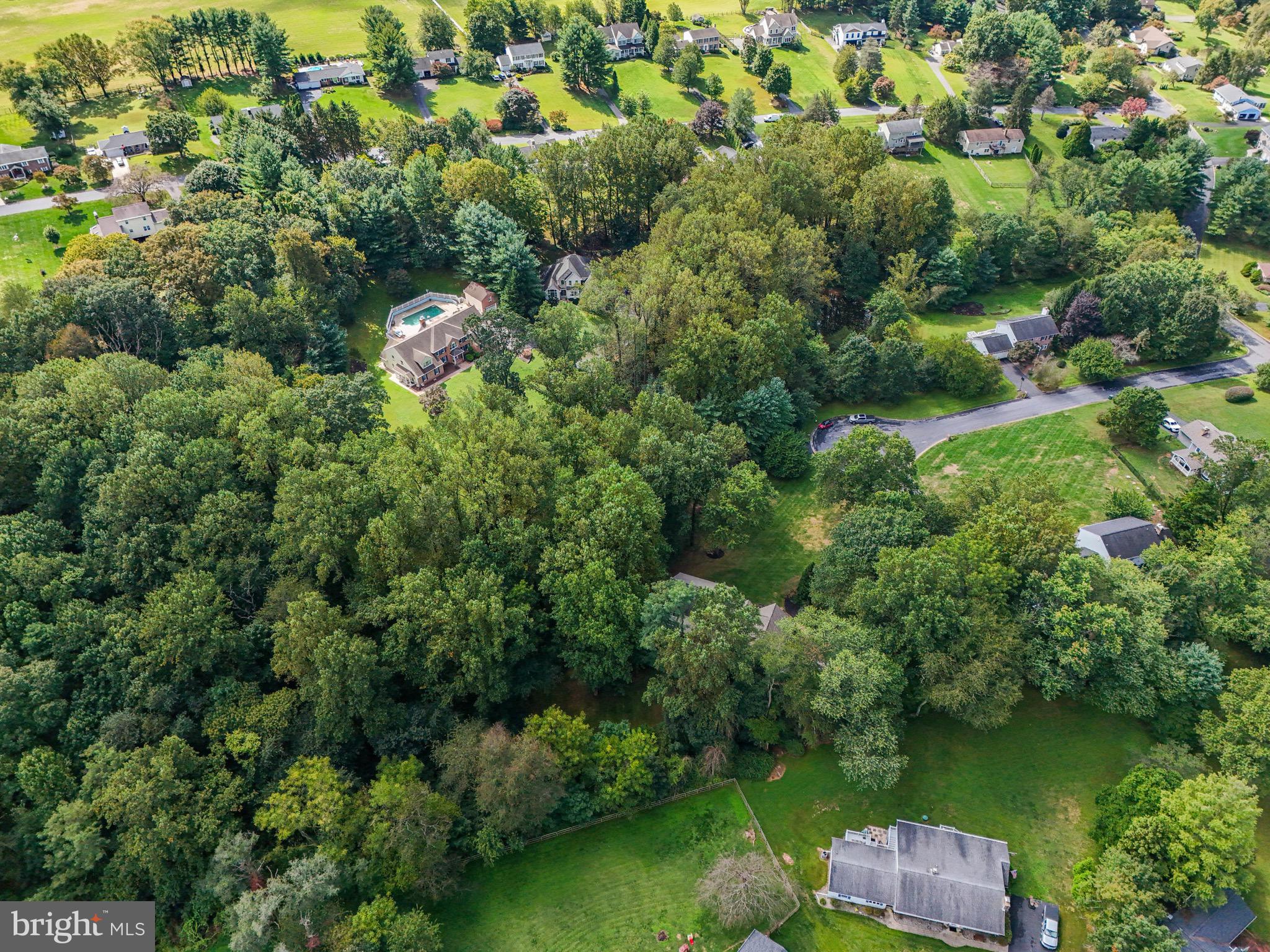 ORCHARD LAKES - Residential