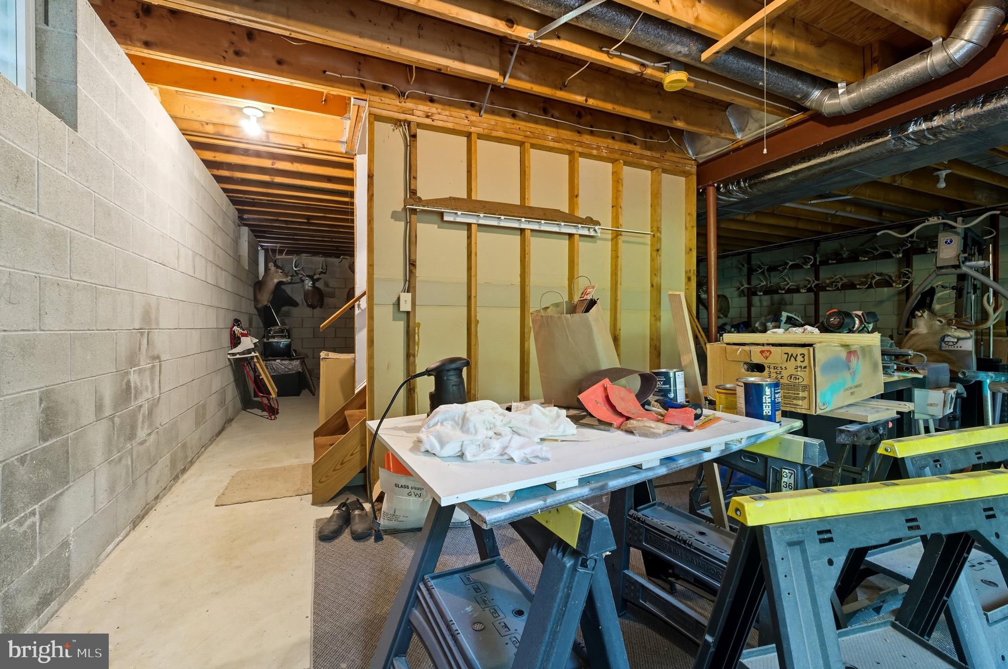 ORCHARD LAKES - Residential