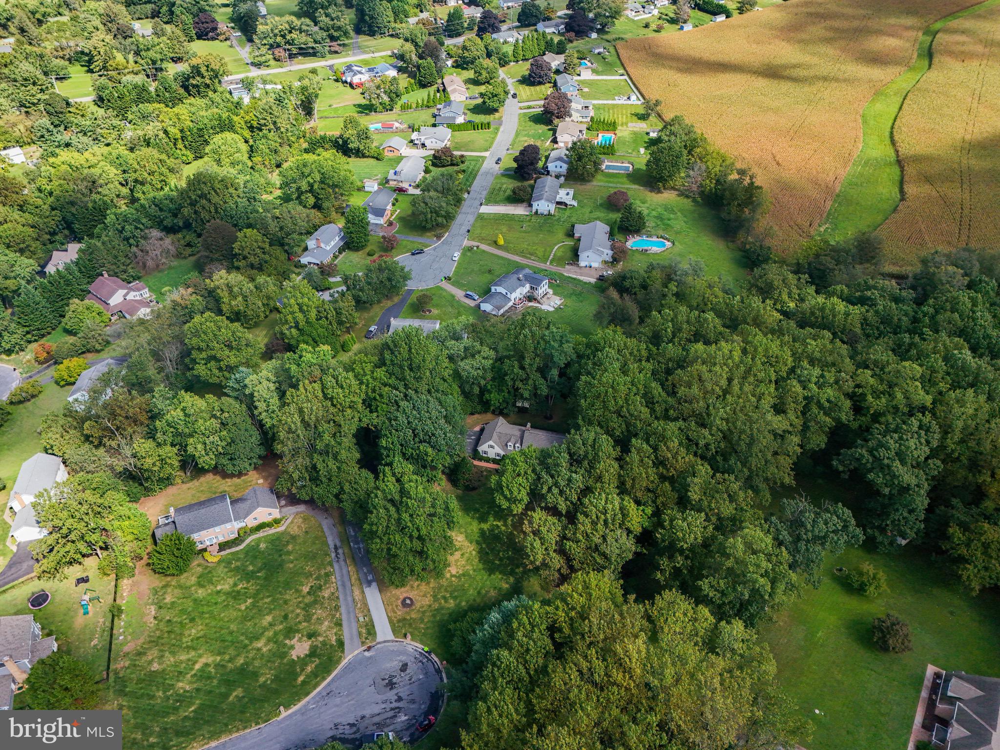 ORCHARD LAKES - Residential