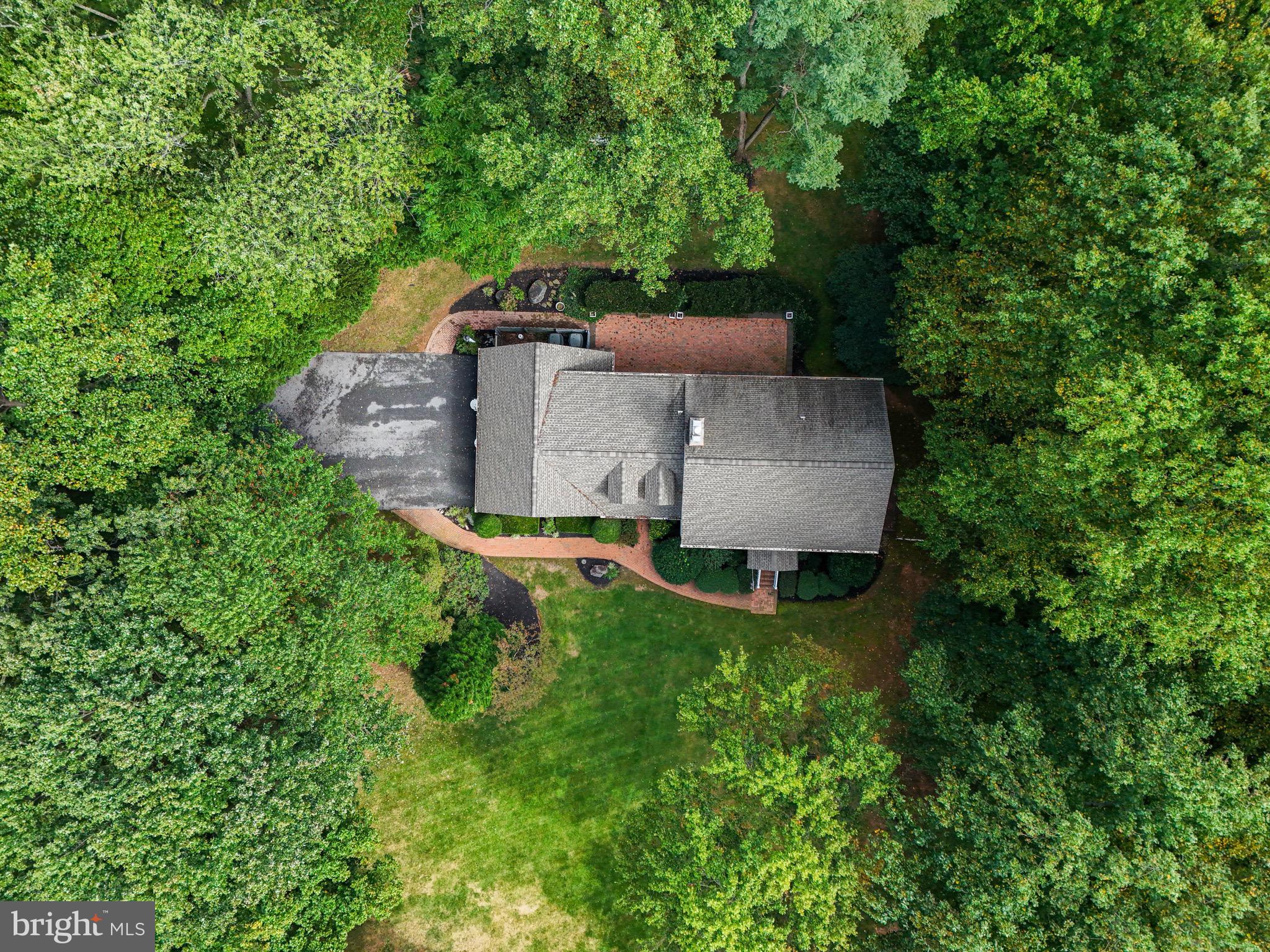 ORCHARD LAKES - Residential