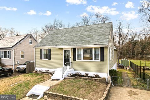 913 LENTON AVENUE BARRINGTON NJ 08007