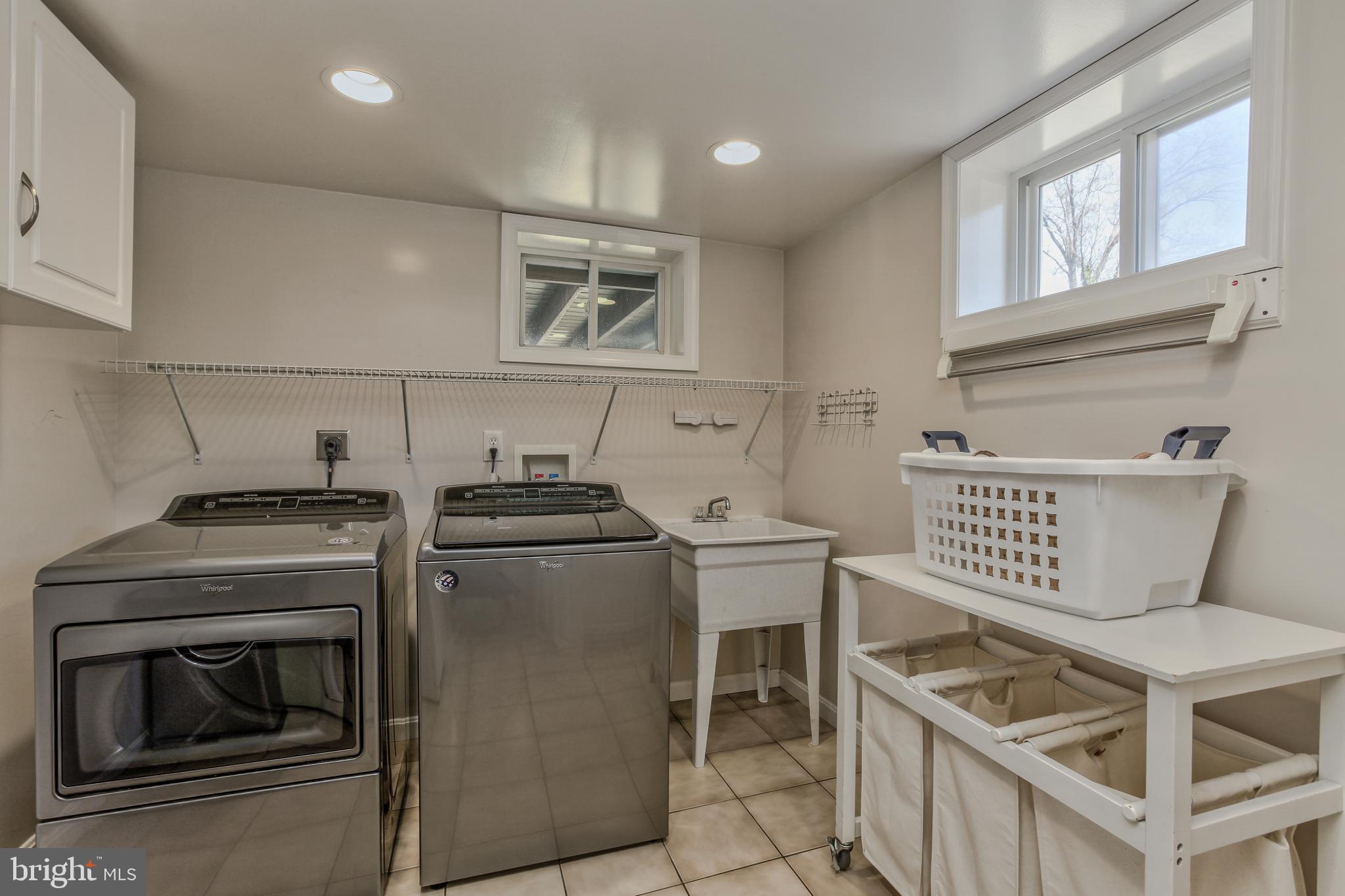 ROCKCREST - Residential