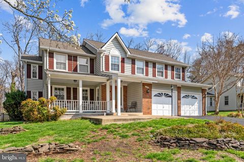 Photo of 13224 Coralberry Drive, FAIRFAX, VA 22033 (MLS # VAFX2298894)
